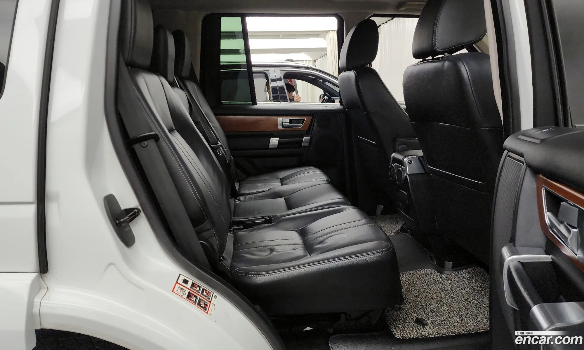 Land Rover Discovery 4 2015 SALLAAAG6FA743906 — 20