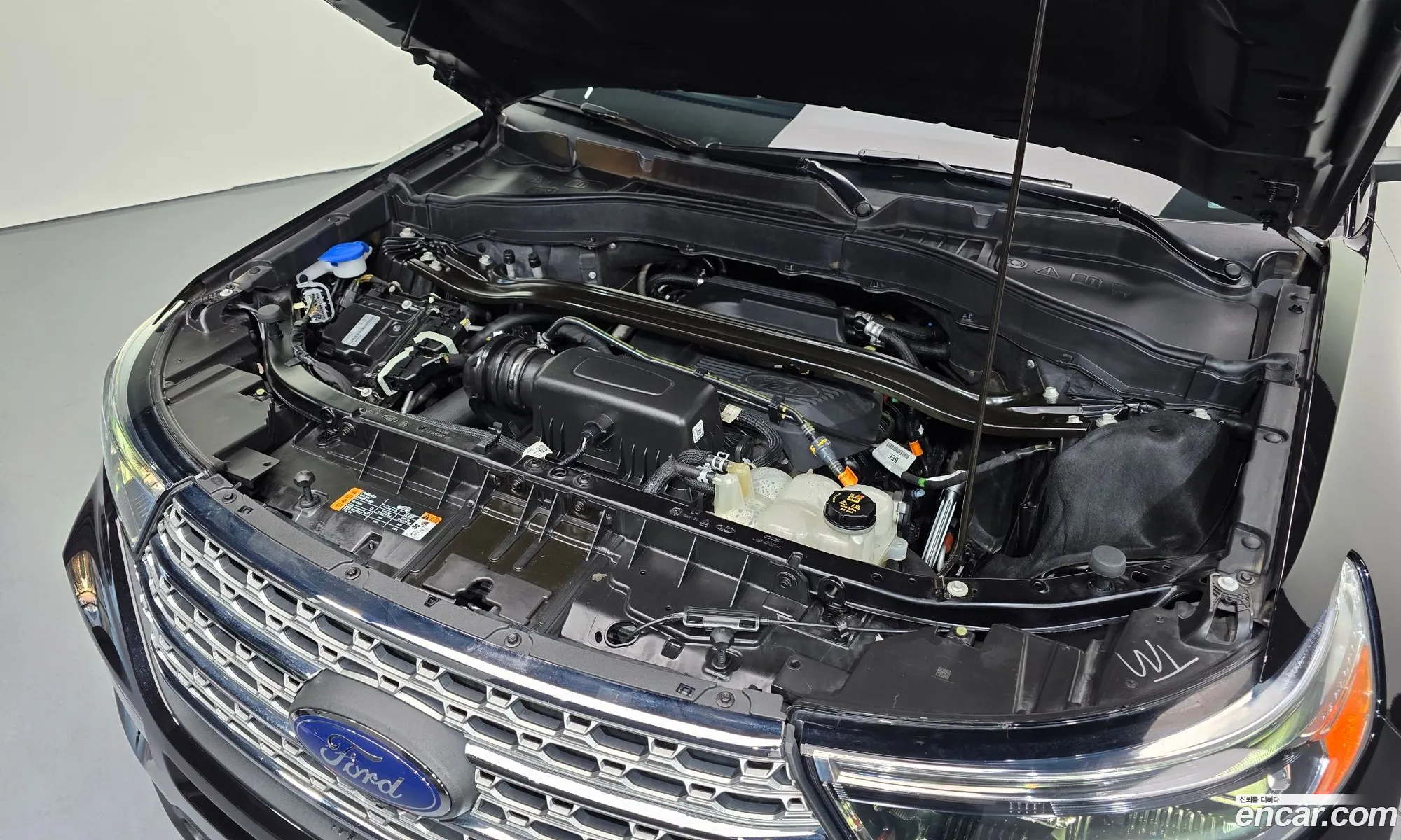 Ford Explorer 6th Gen 2020 1FMSK8FH8LGB95903 — 12