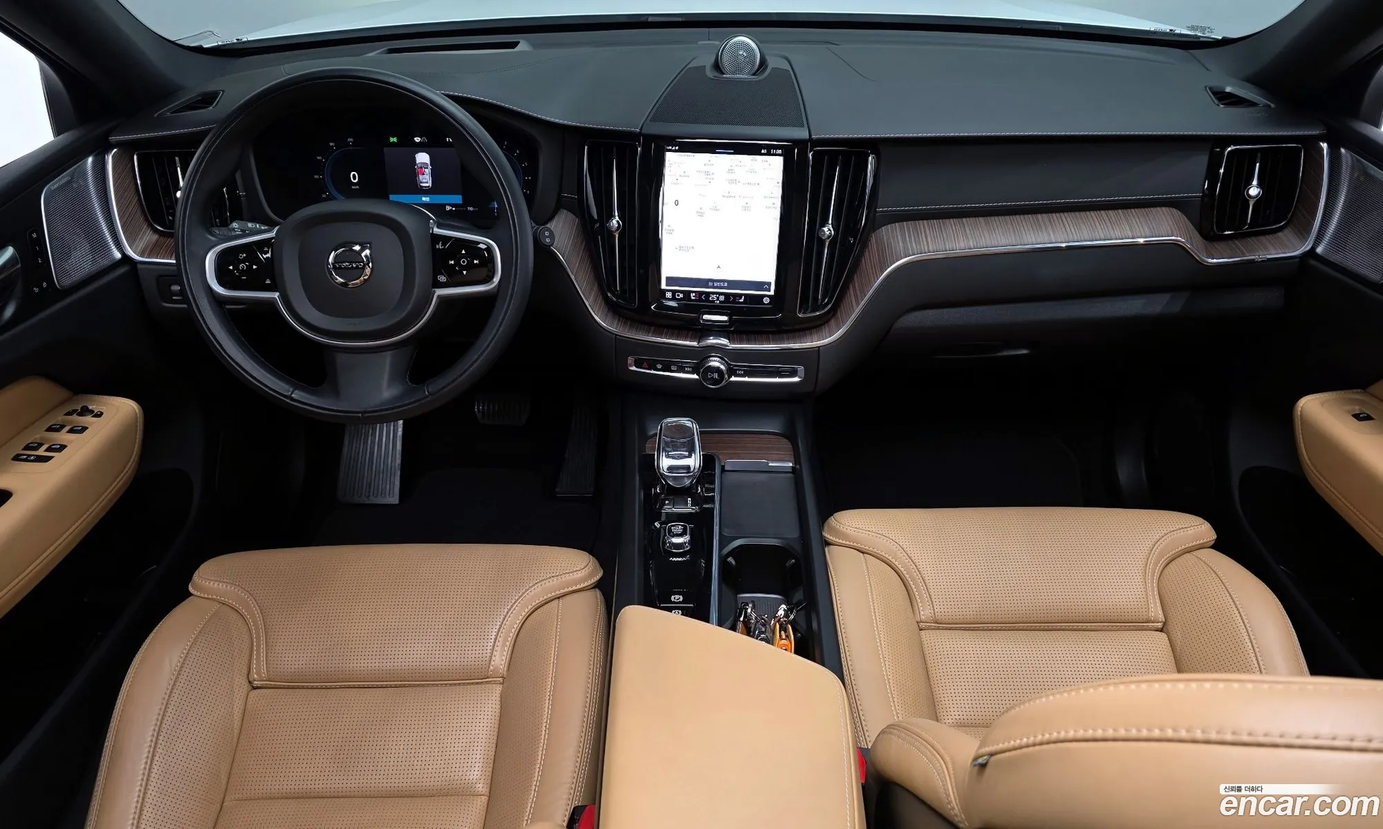 Volvo XC60 2022 — 2