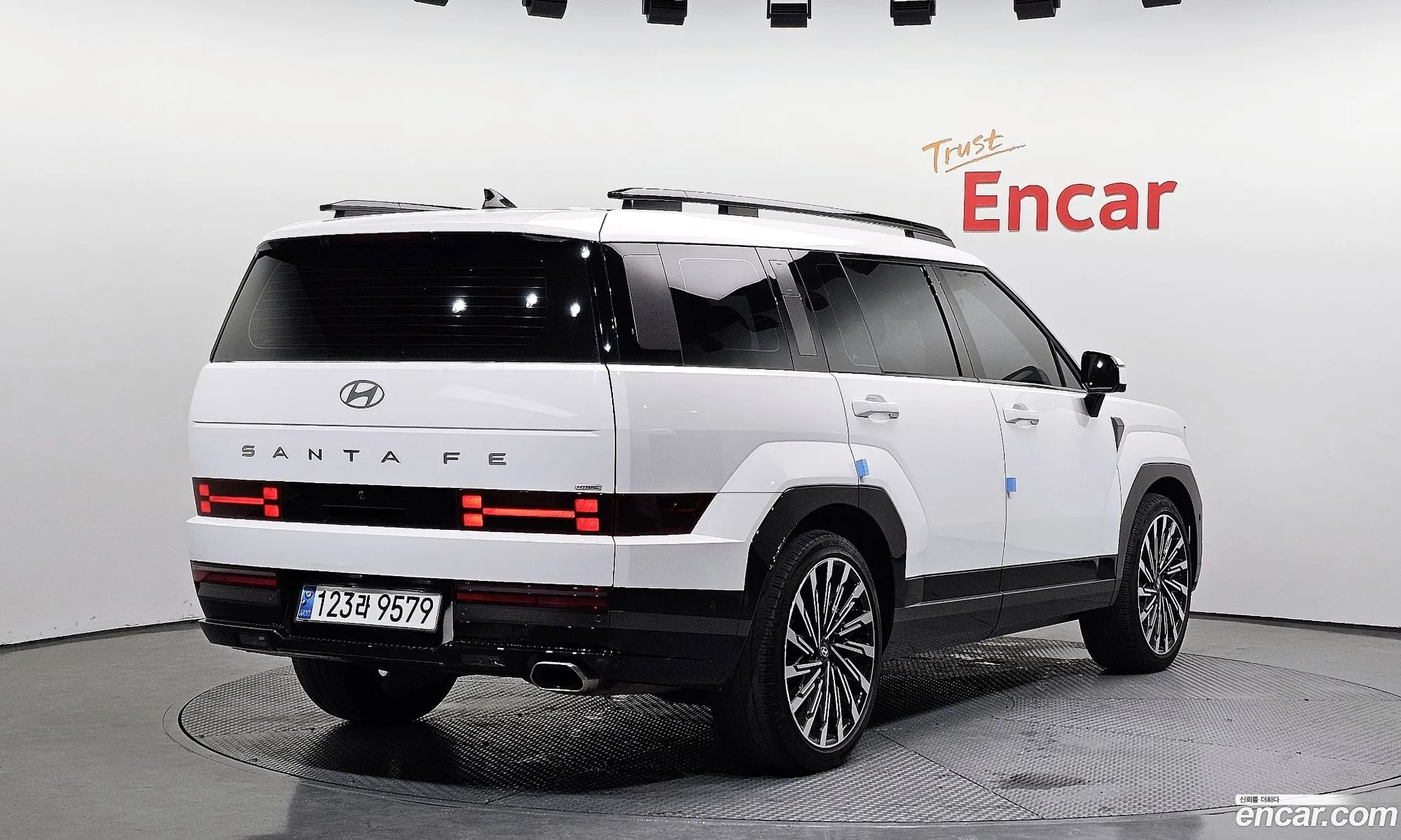 Hyundai Santa Fe 2023 — 3
