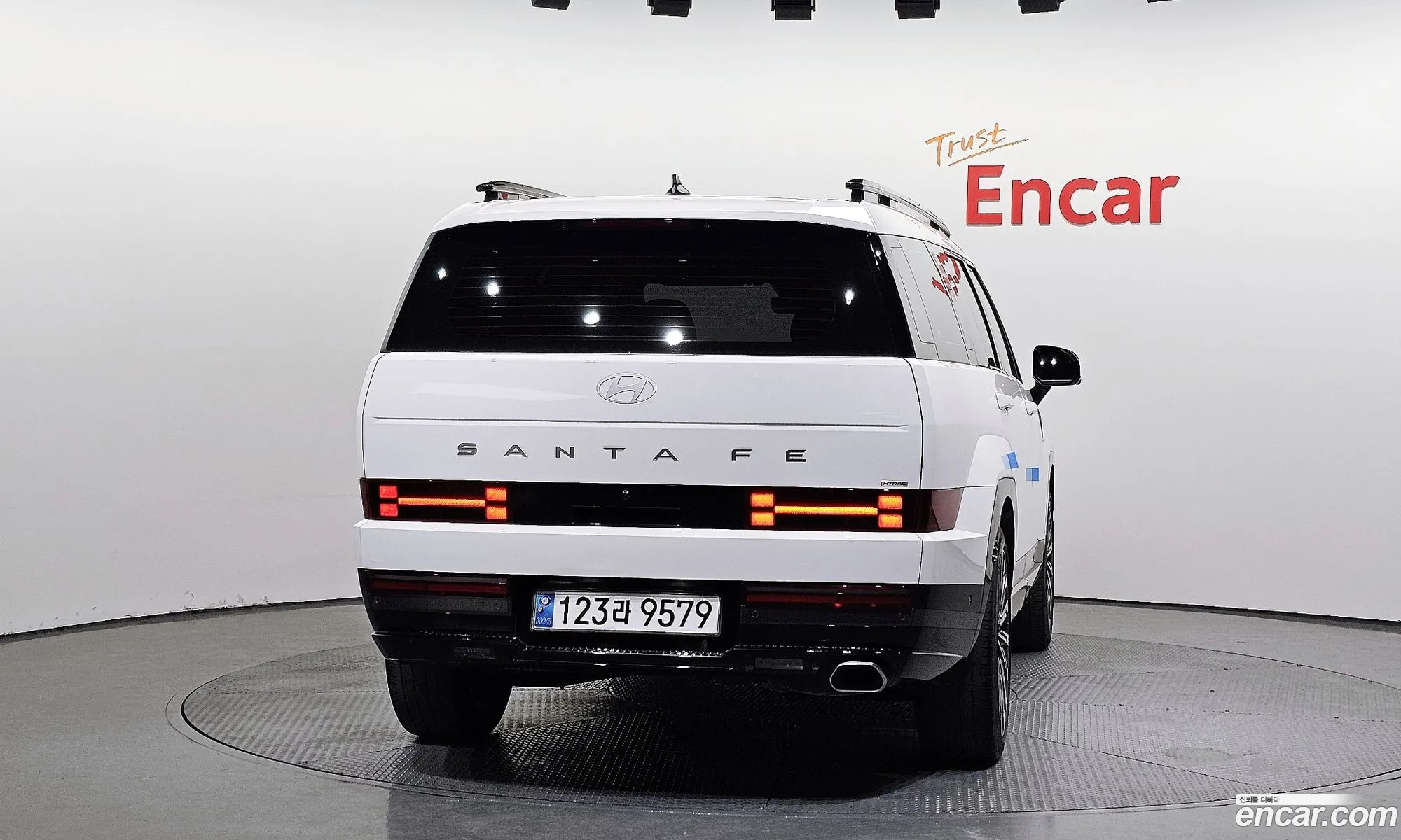 Hyundai Santa Fe 2023 — 14