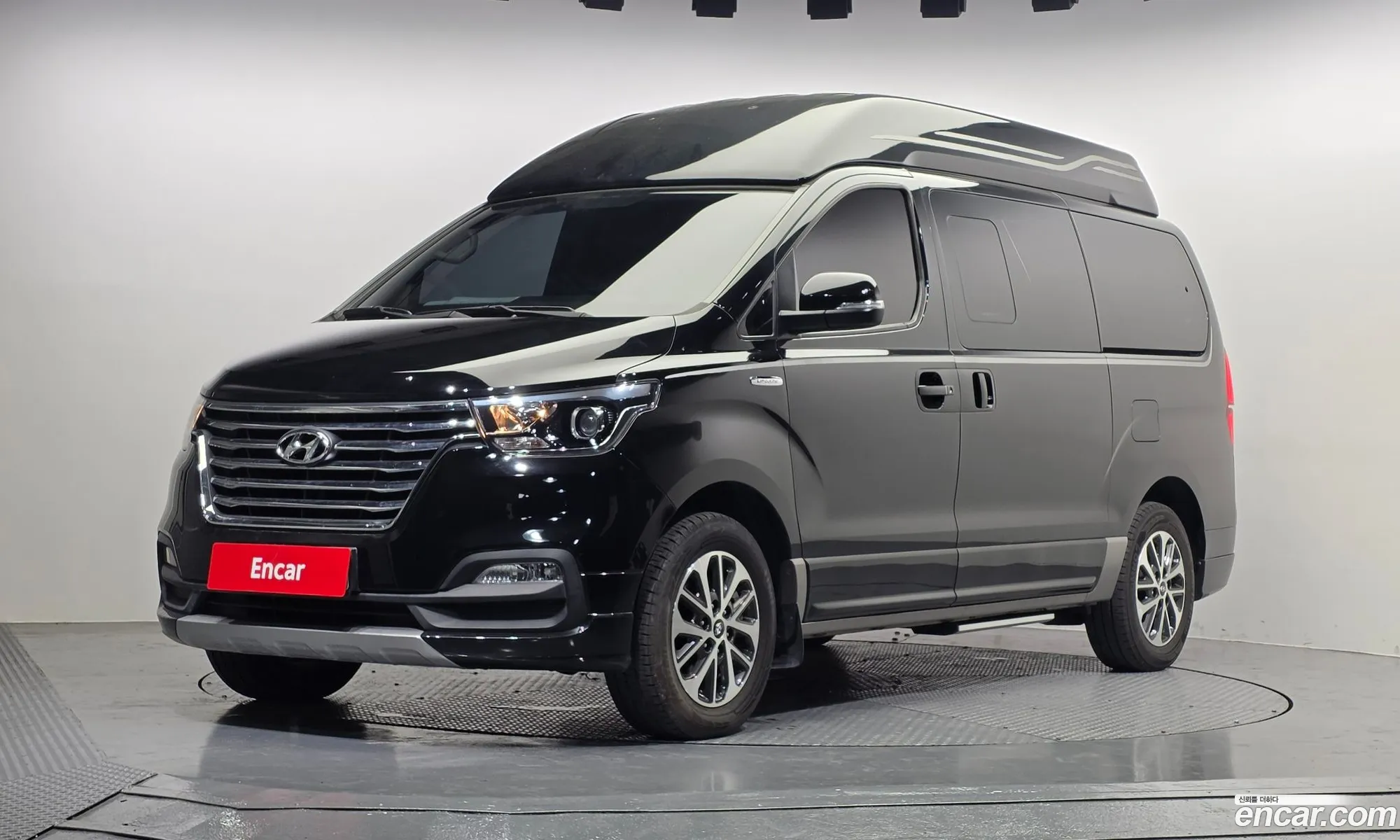 Hyundai Grand Starex 2019 — 16