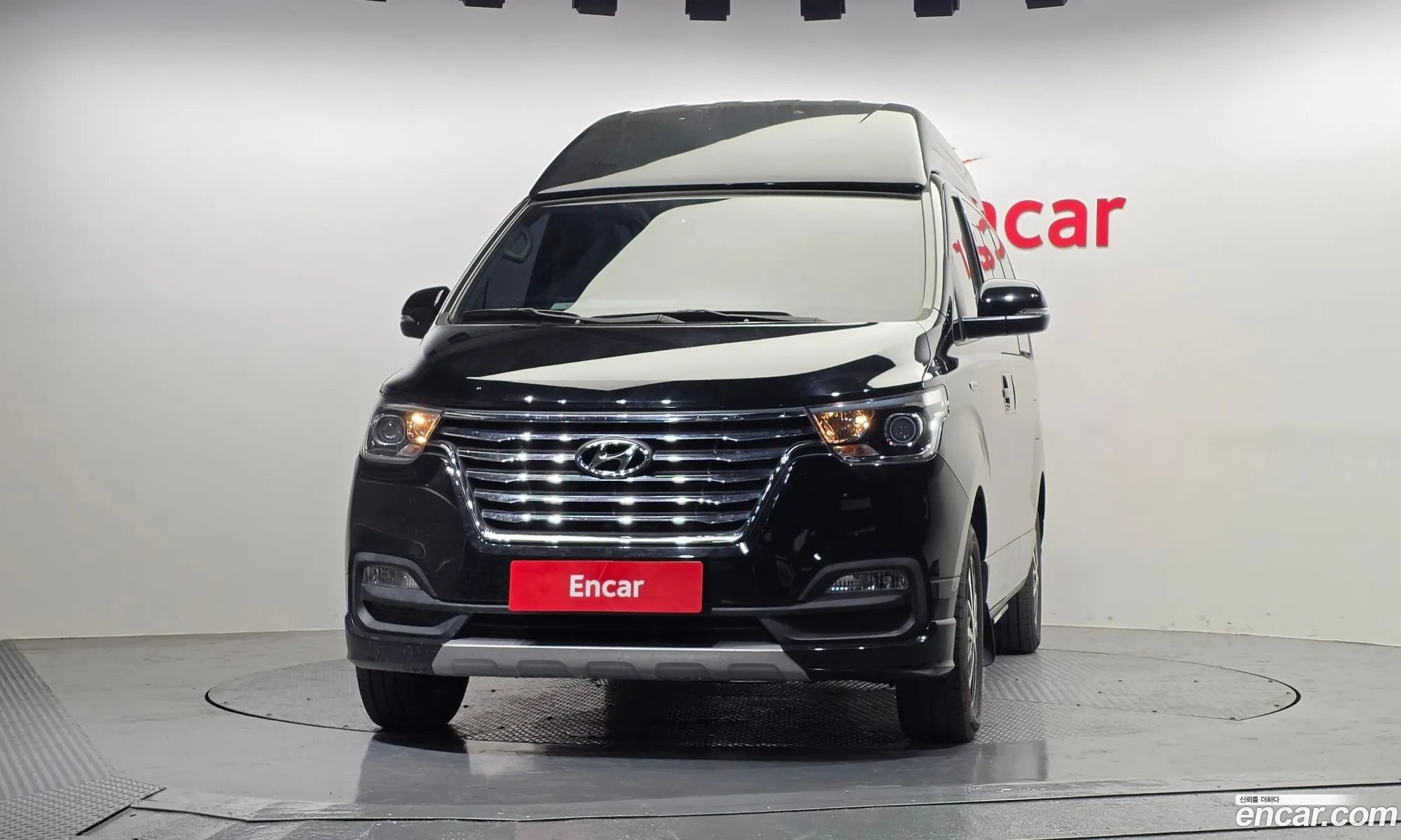 Hyundai Grand Starex 2019 — 18