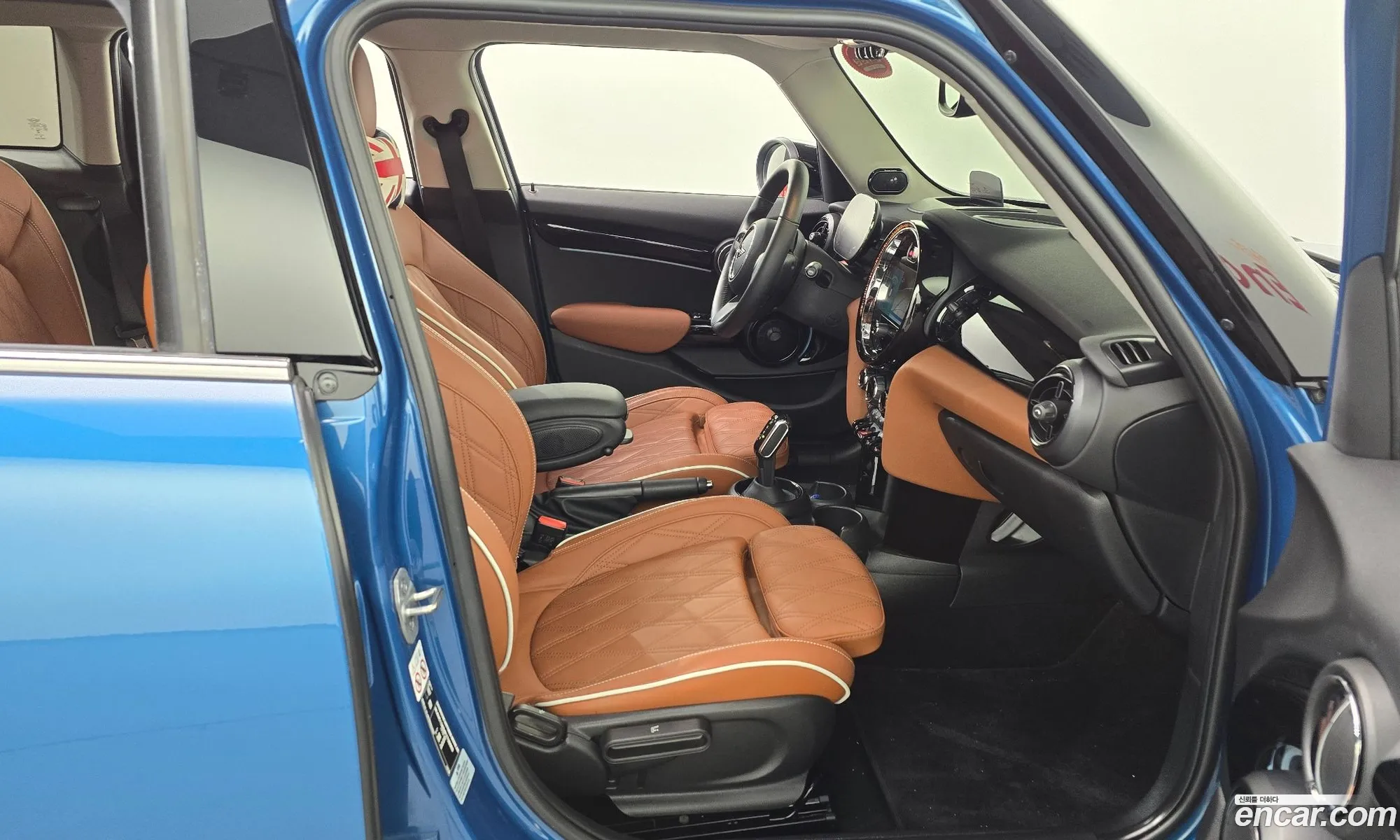 Mini Cooper S 2023 WMW61DK04P2T99860 — 9