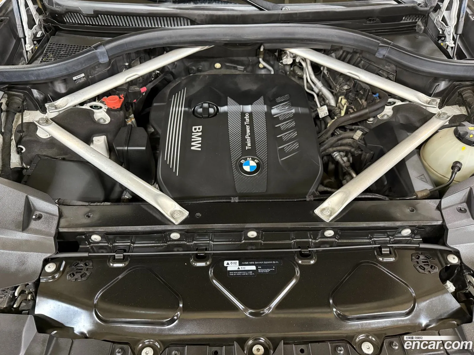 BMW X7 2019 — 16