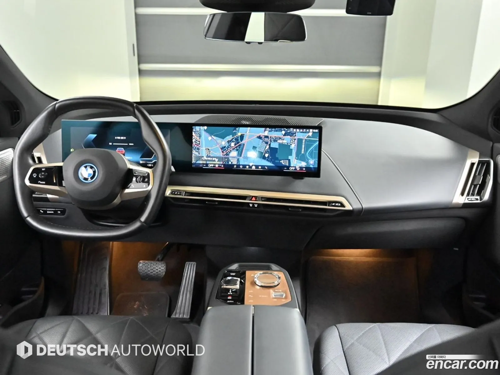 BMW iX 2024 — 17