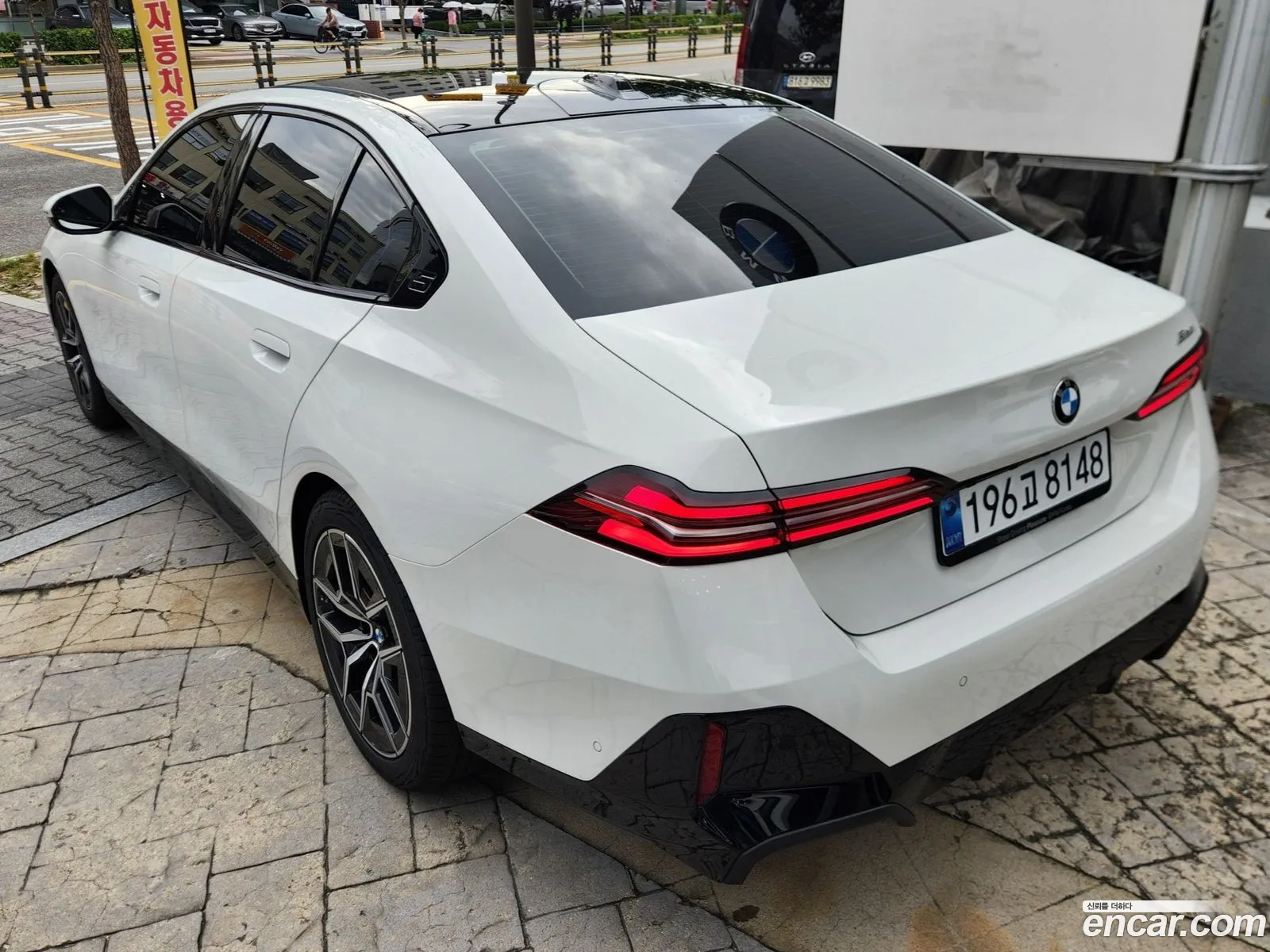 BMW 5 Series 2025 — 16