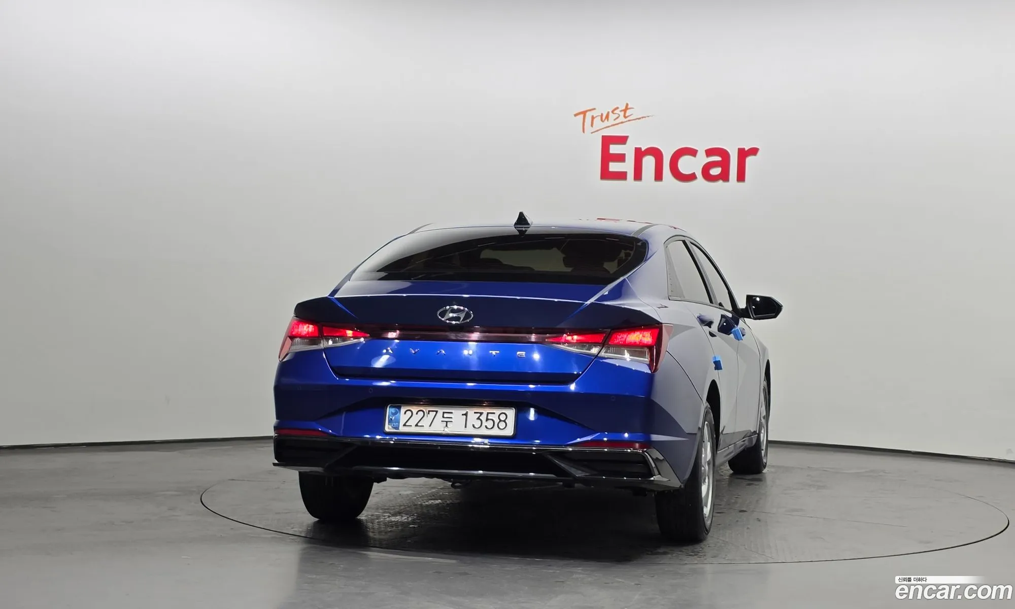 Hyundai Elantra 2020 — 12