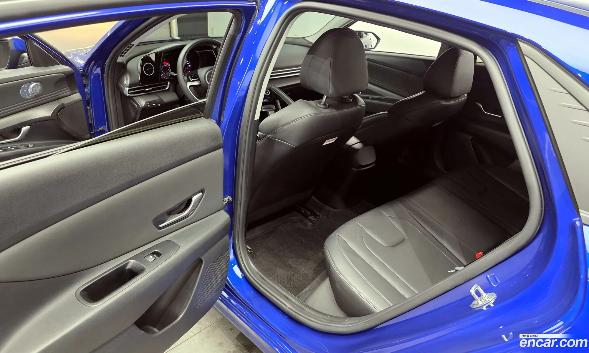 Hyundai Elantra 2020 — 14