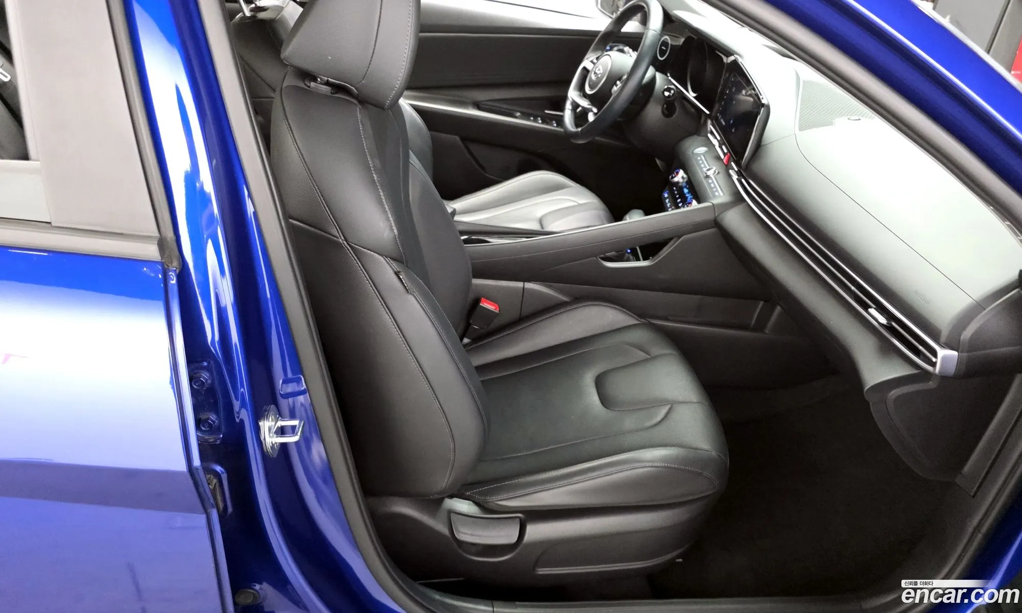 Hyundai Elantra 2020 — 15