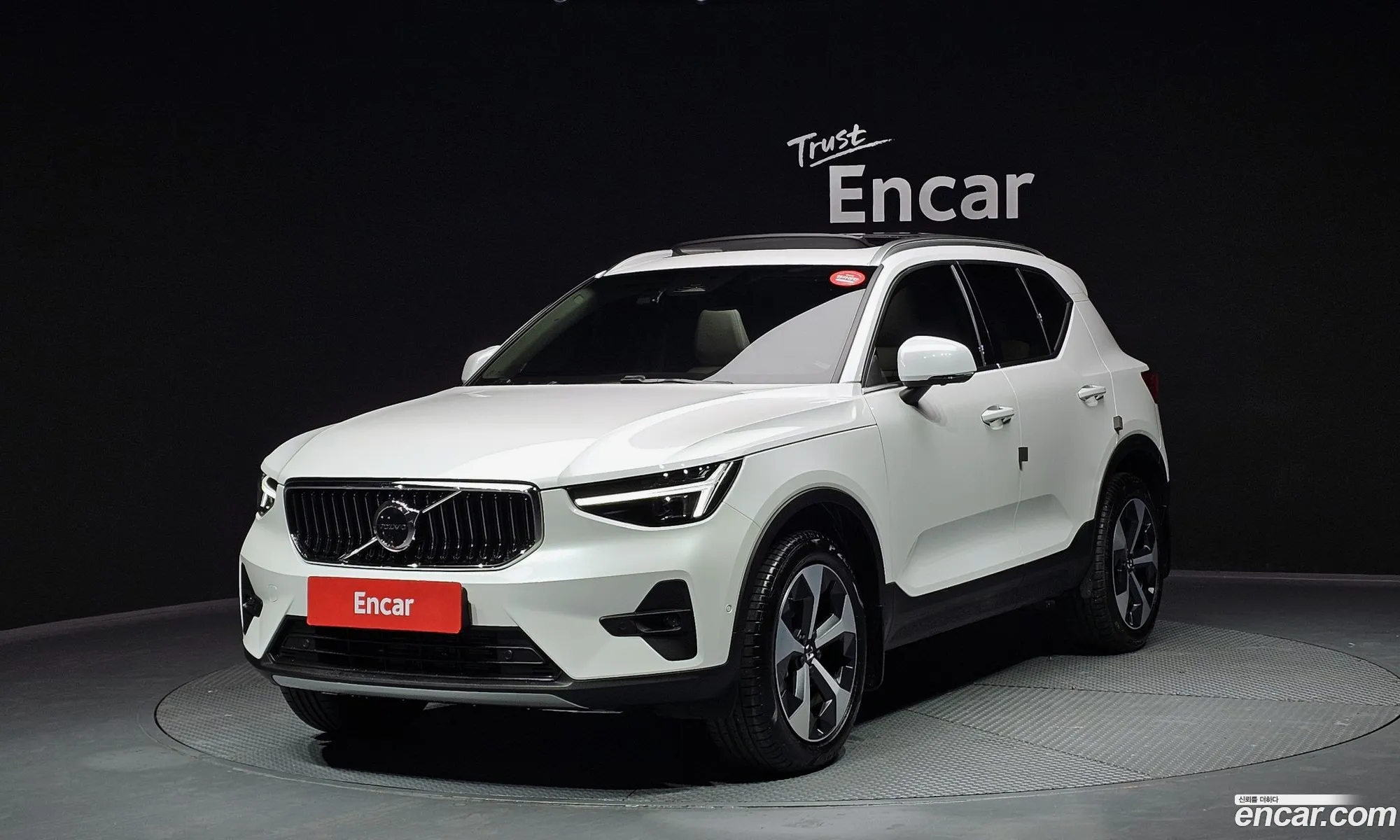 Volvo XC40 2024 — 16
