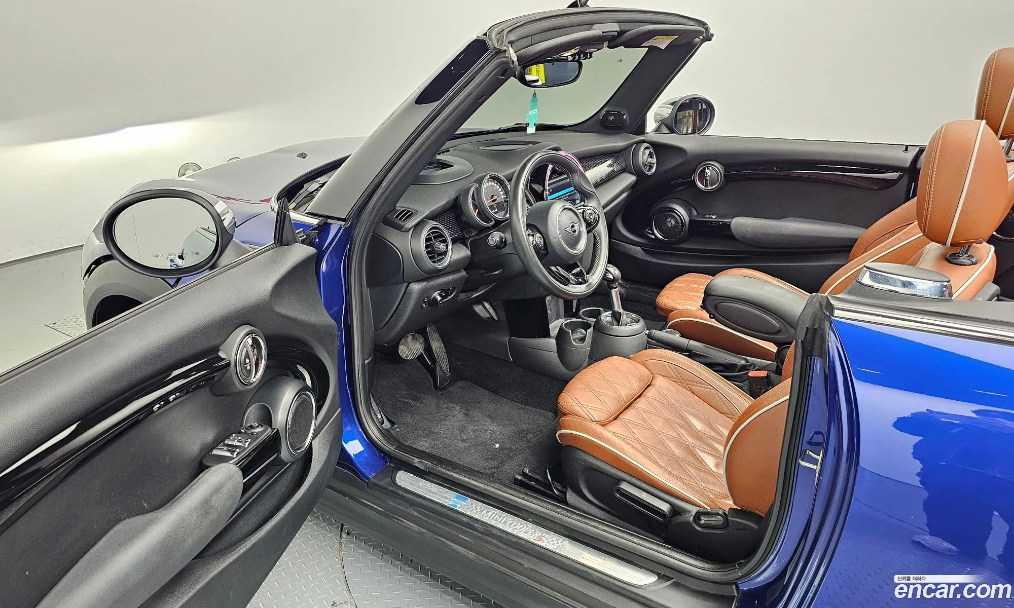 Mini Cooper Convertible 2019 WMWWG9100K3A89840 — 10