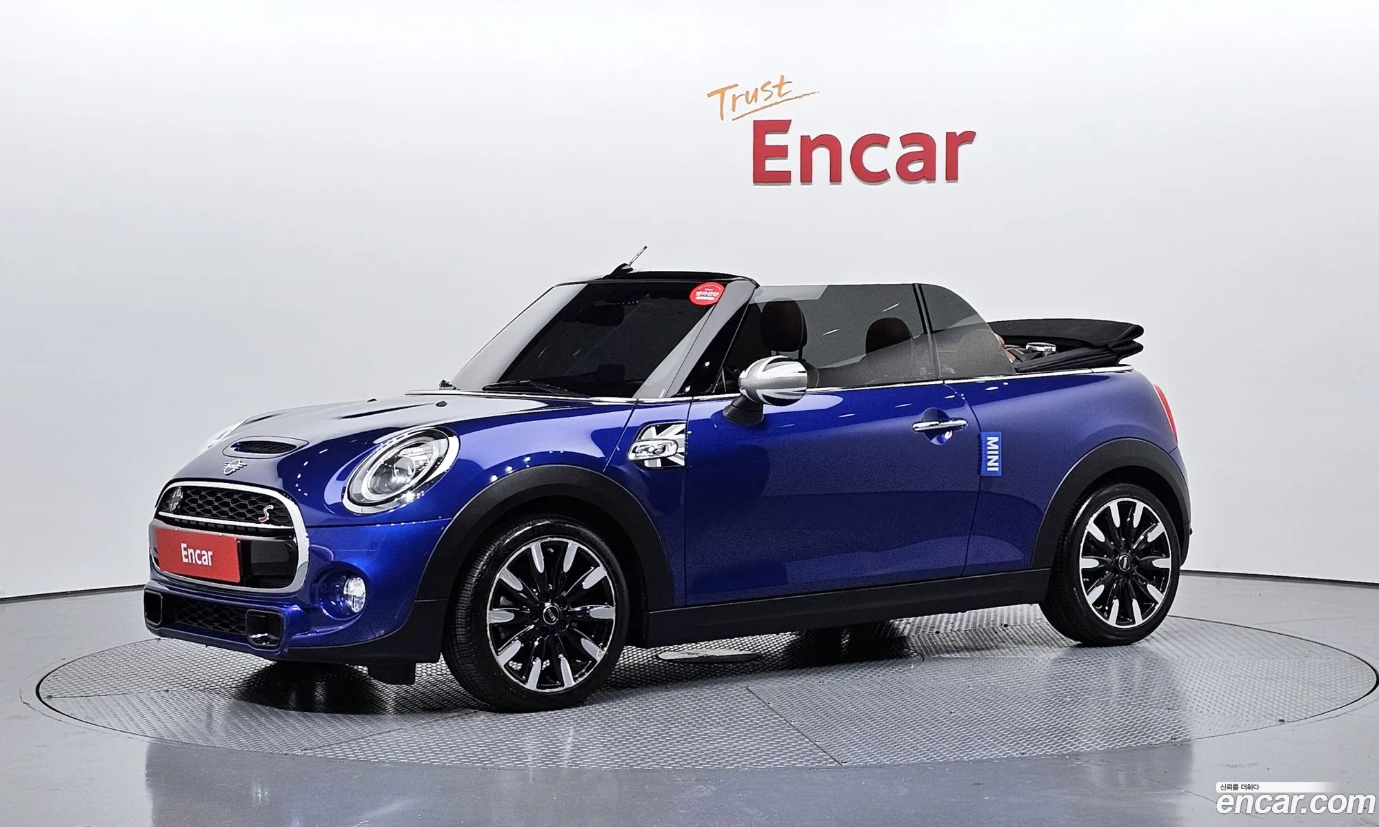 Mini Cooper Convertible 2019 WMWWG9100K3A89840 — 3