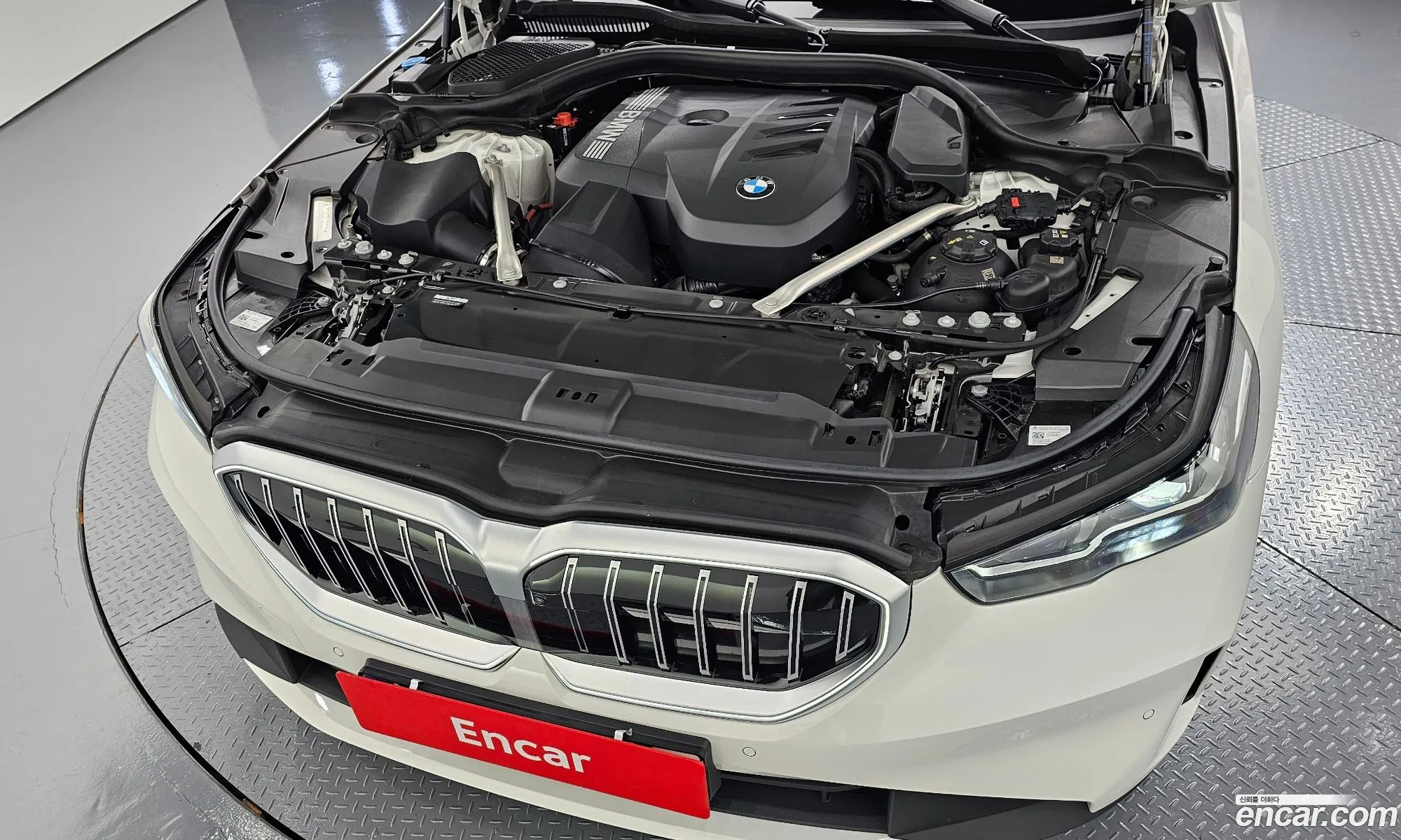 BMW 5 Series 2023 — 13