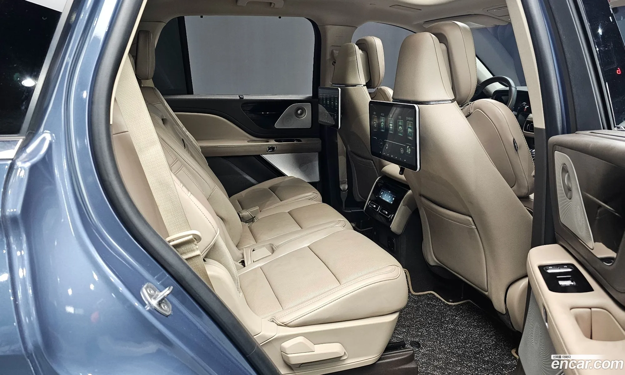 Lincoln Aviator 2021 — 10