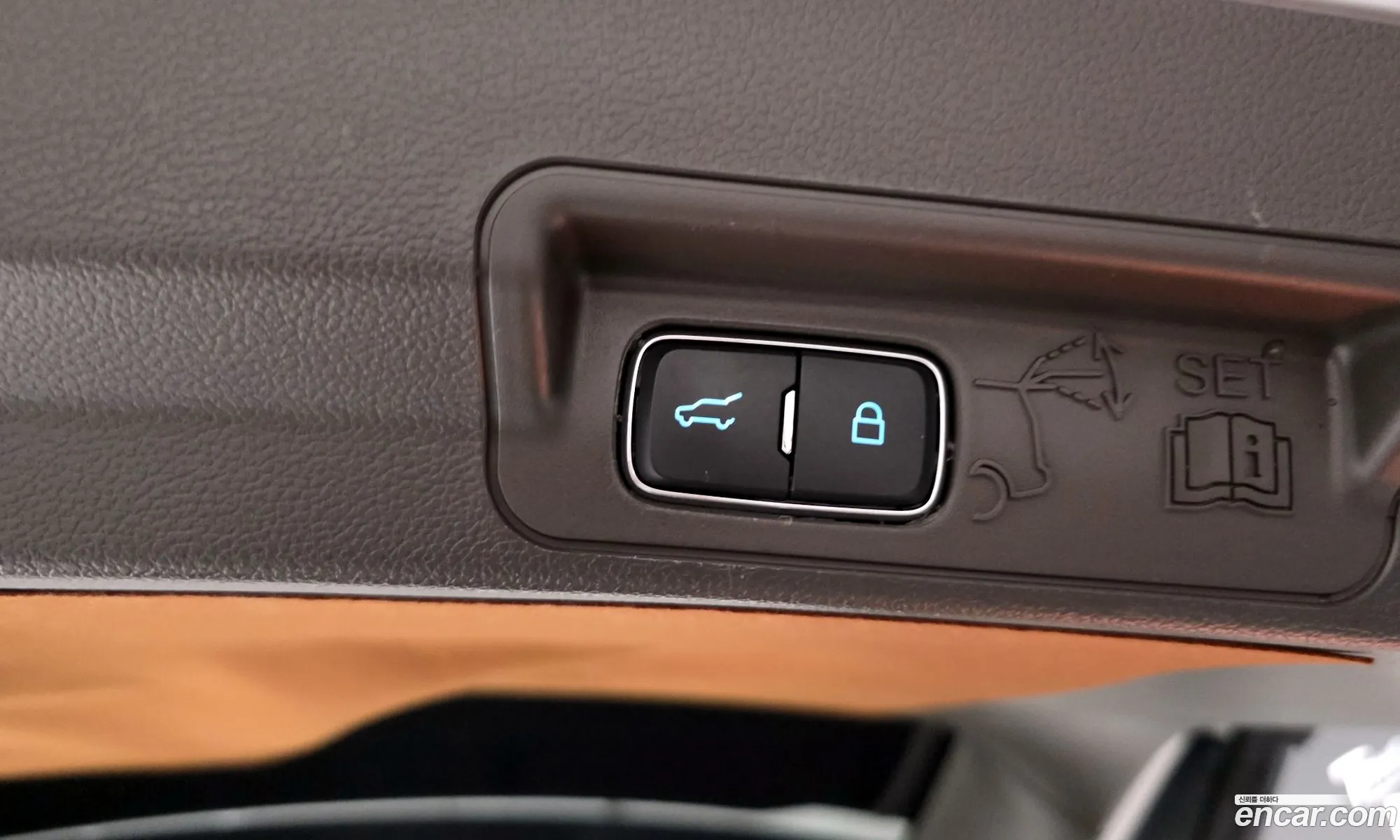 Ford Explorer 6th Gen 2021 1FM5K8HC0MGA98419 — 5