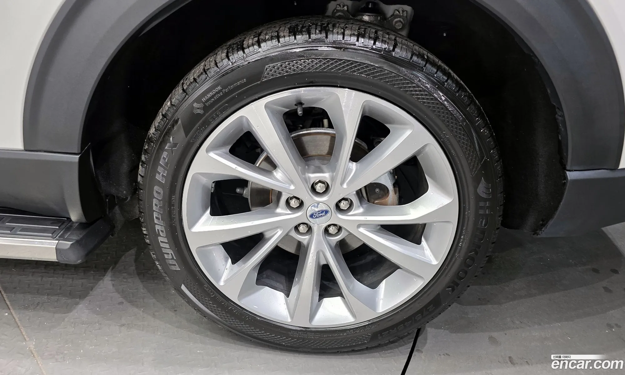 Ford Explorer 6th Gen 2021 1FM5K8HC0MGA98419 — 14
