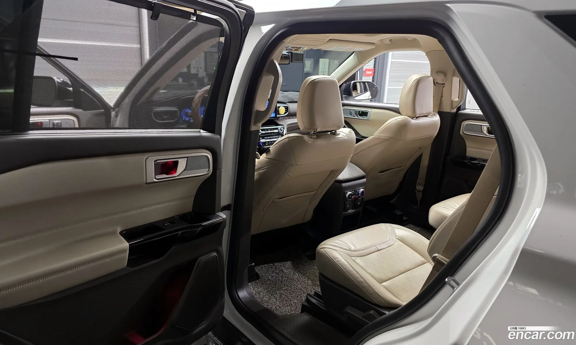 Ford Explorer 6th Gen 2021 1FM5K8HC0MGA98419 — 11