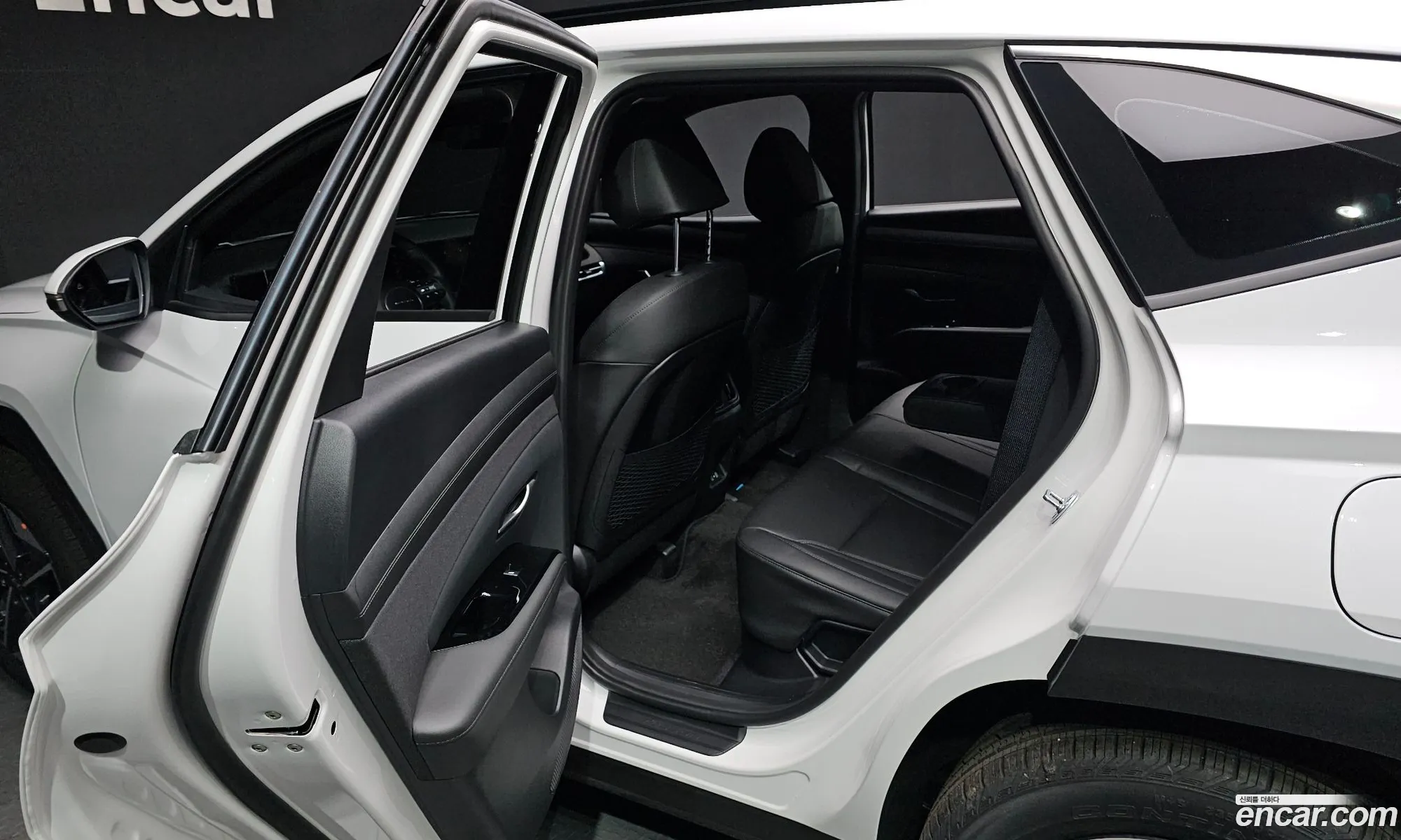 Hyundai Tucson Hybrid 2025 — 2