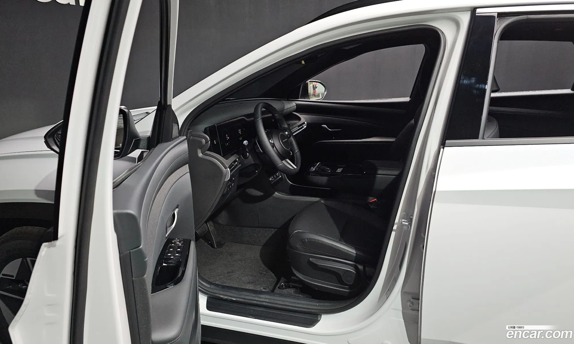 Hyundai Tucson Hybrid 2025 — 8