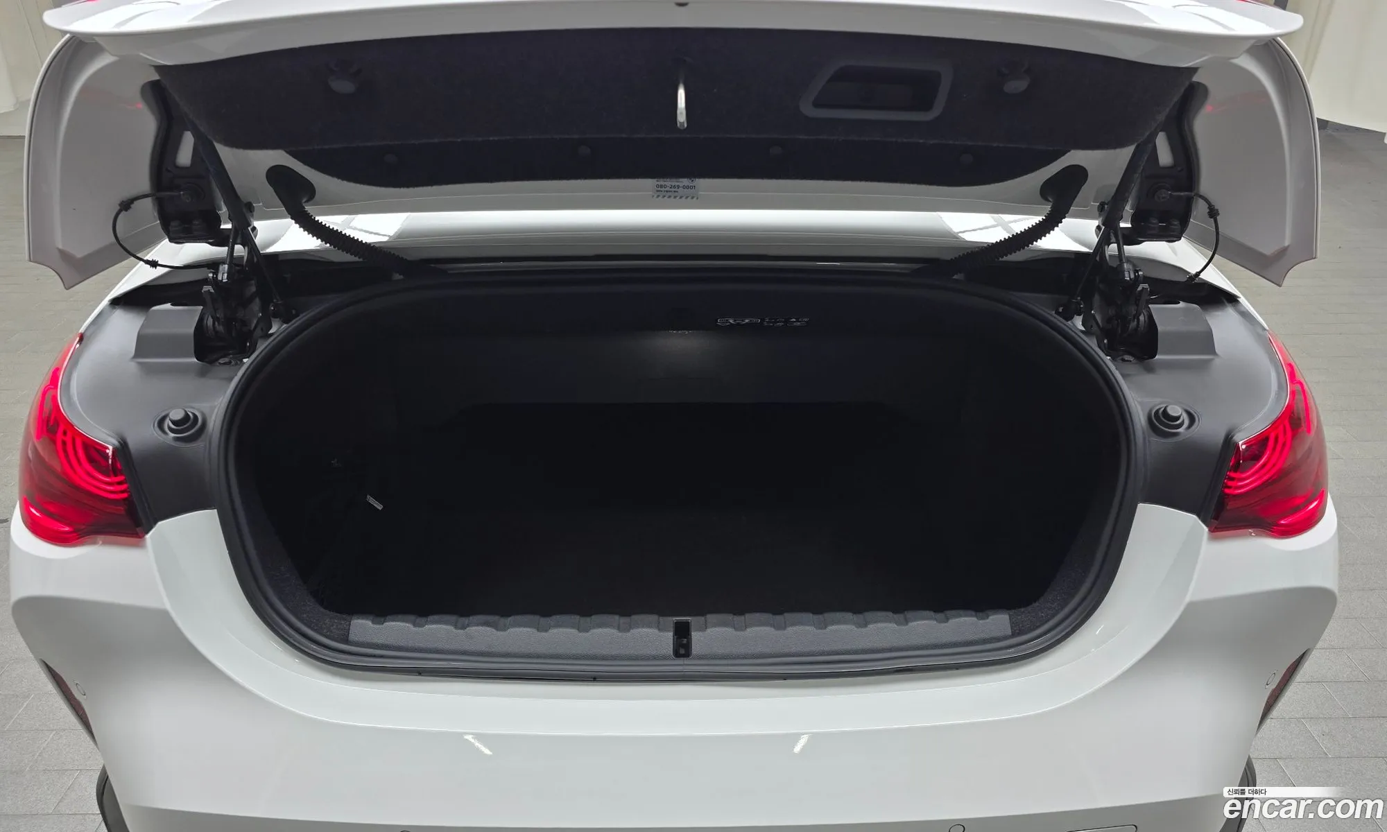 BMW M4 2024 — 5