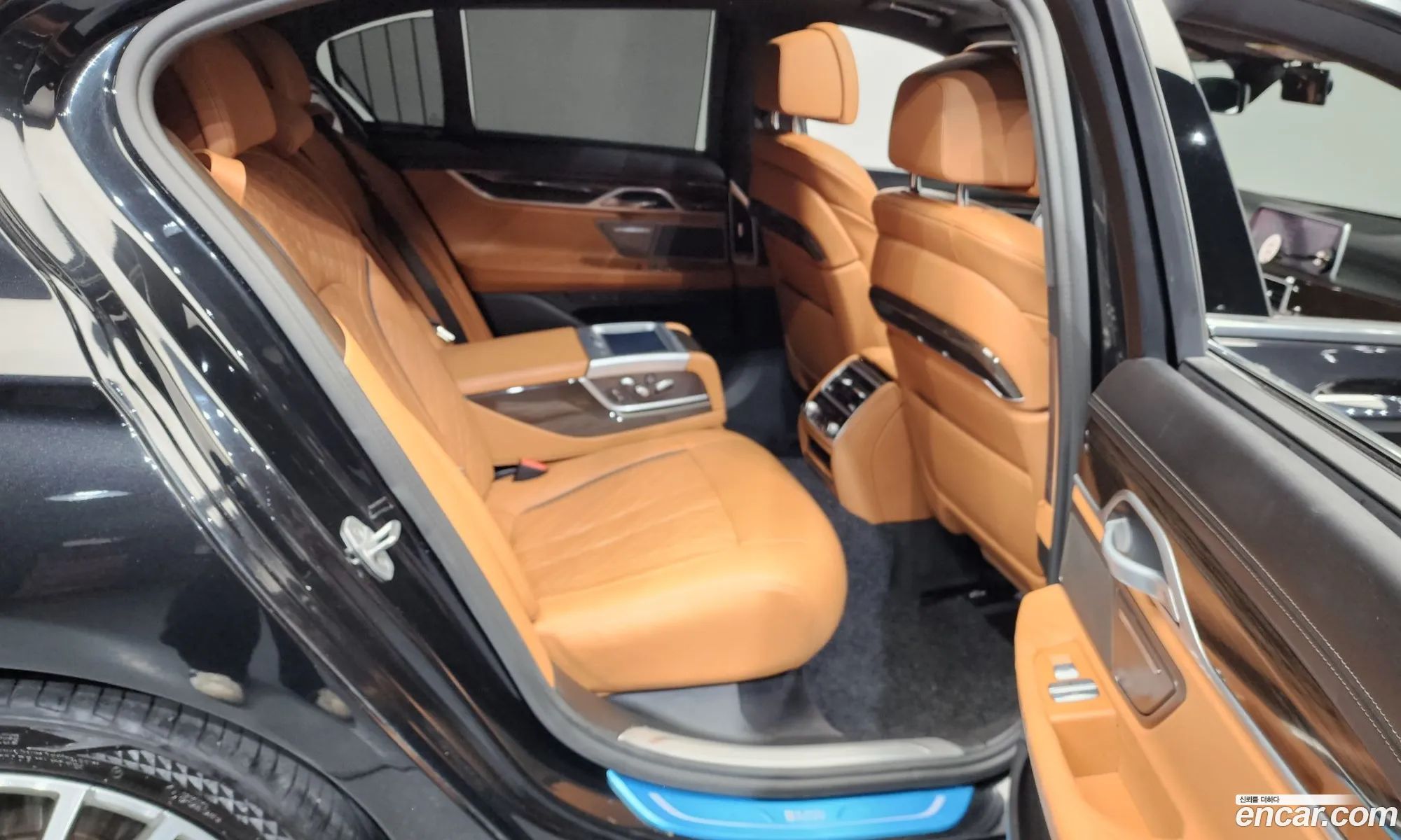 BMW 7 Series 2020 WBA7B8108MCF67504 — 14