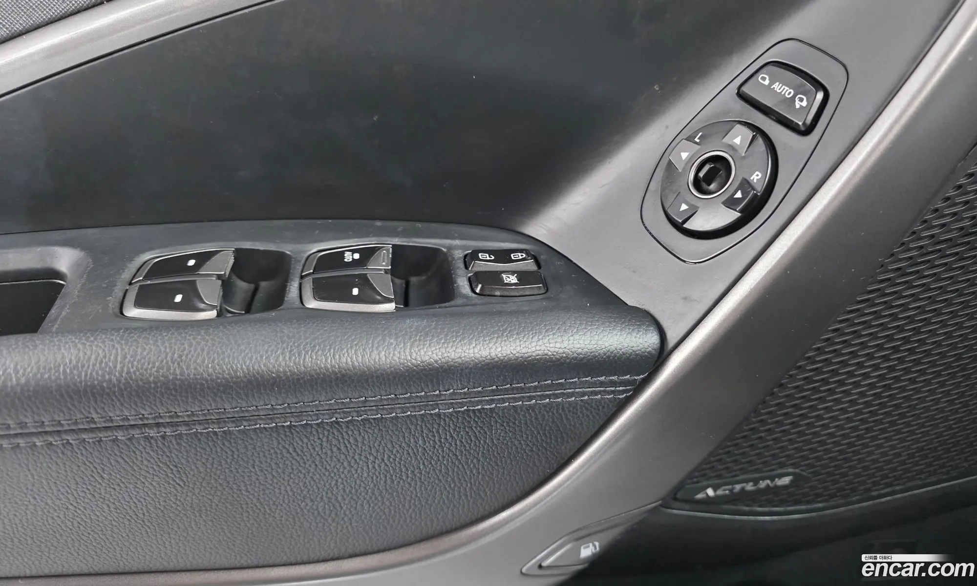 Hyundai Santa Fe DM 2014 — 2