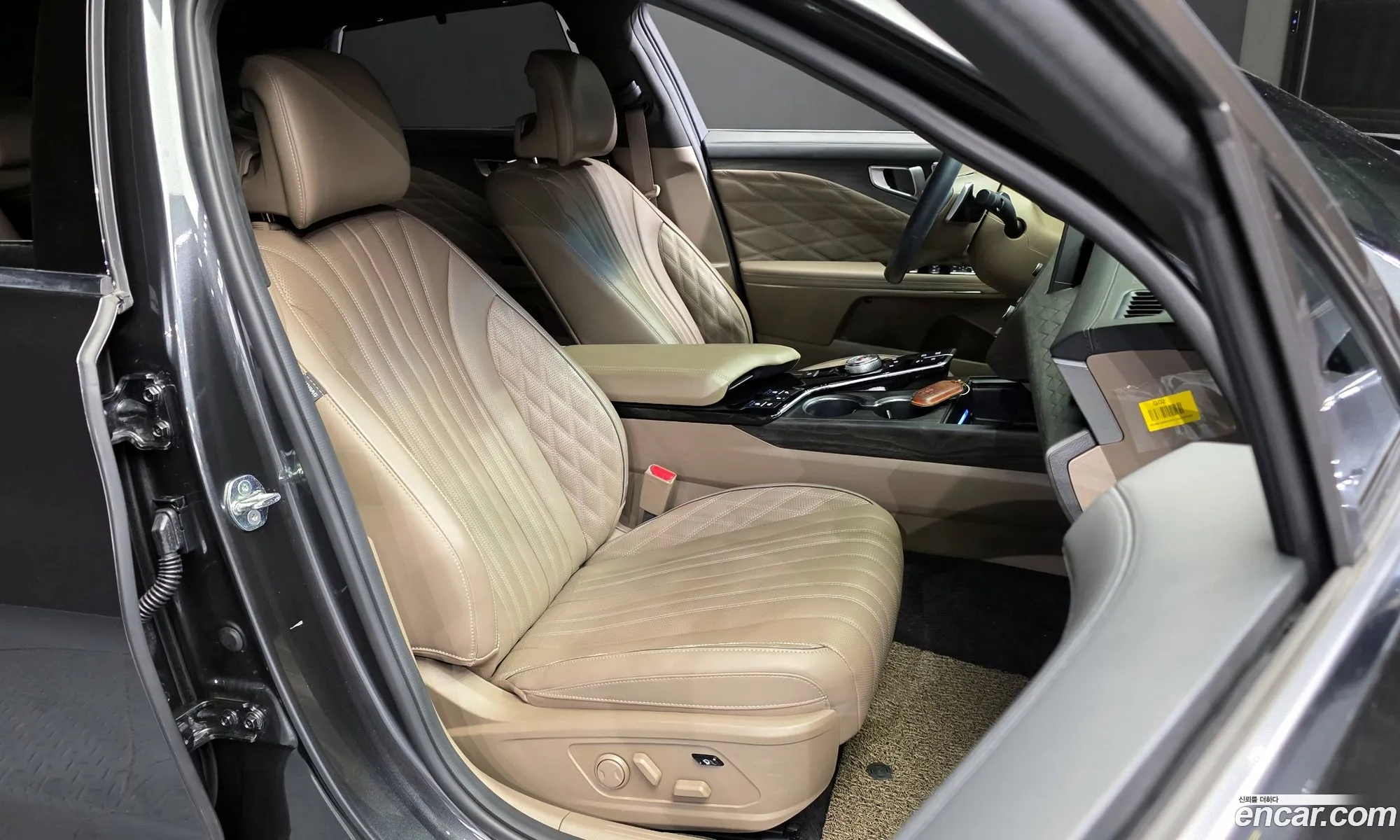 Kia K8 2021 — 19