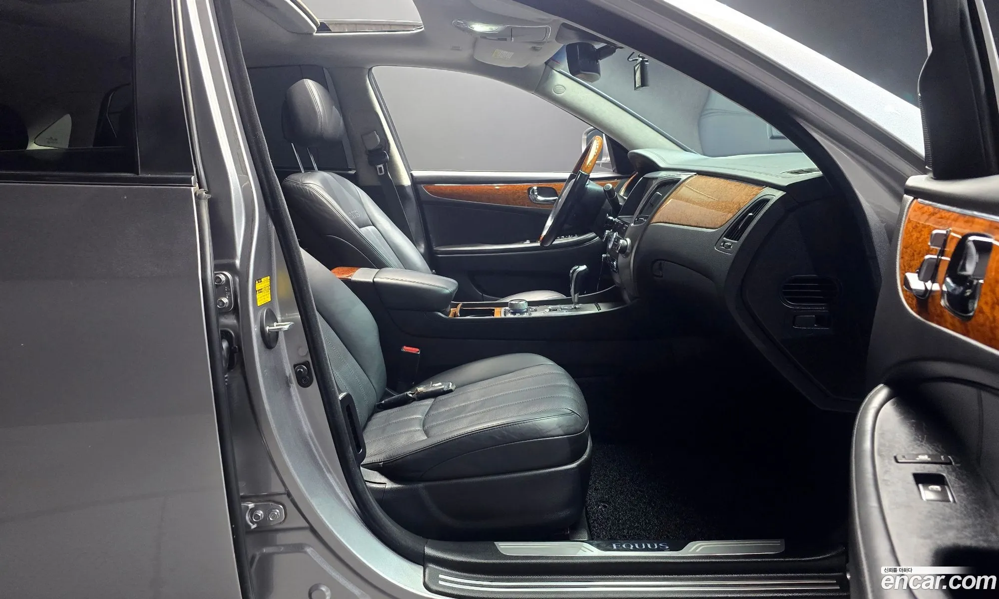 Hyundai Equus 2009 — 7