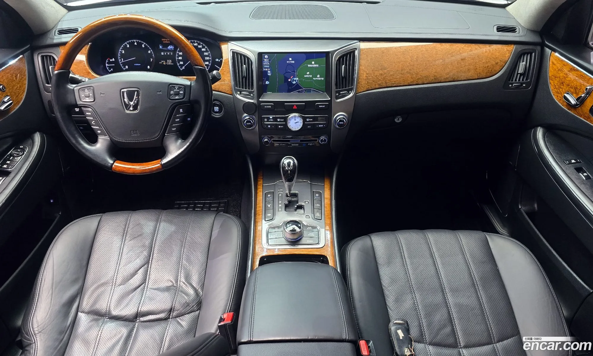 Hyundai Equus 2009 — 14