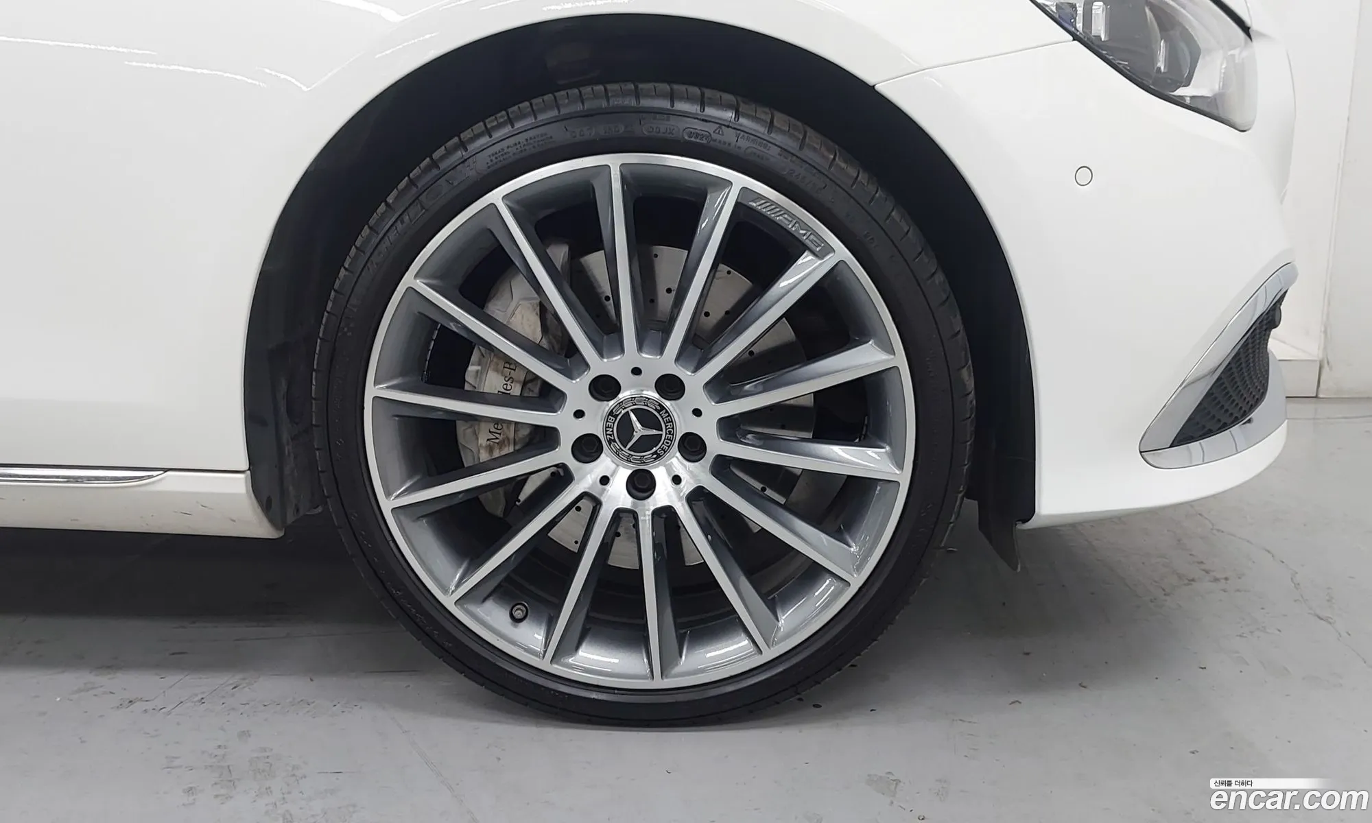 Mercedes-Benz E-Class W213 2022 — 14