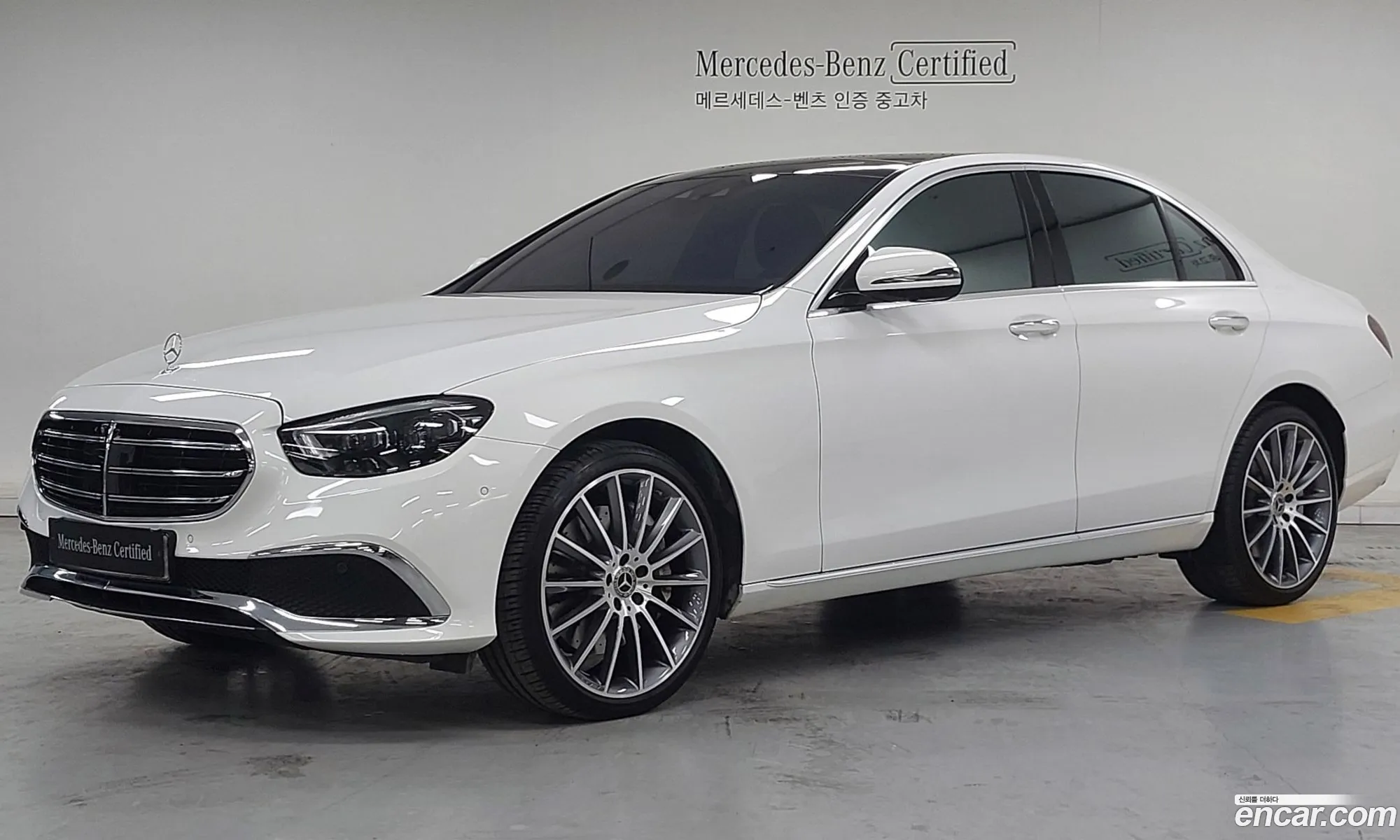 Mercedes-Benz E-Class W213 2022 — 19