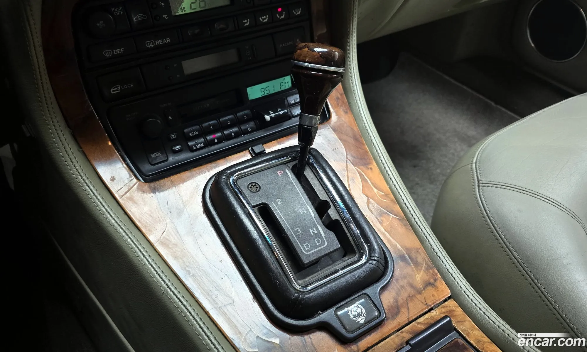 Jaguar XJ6 1996 SAJJFALG4TJ768226 — 7