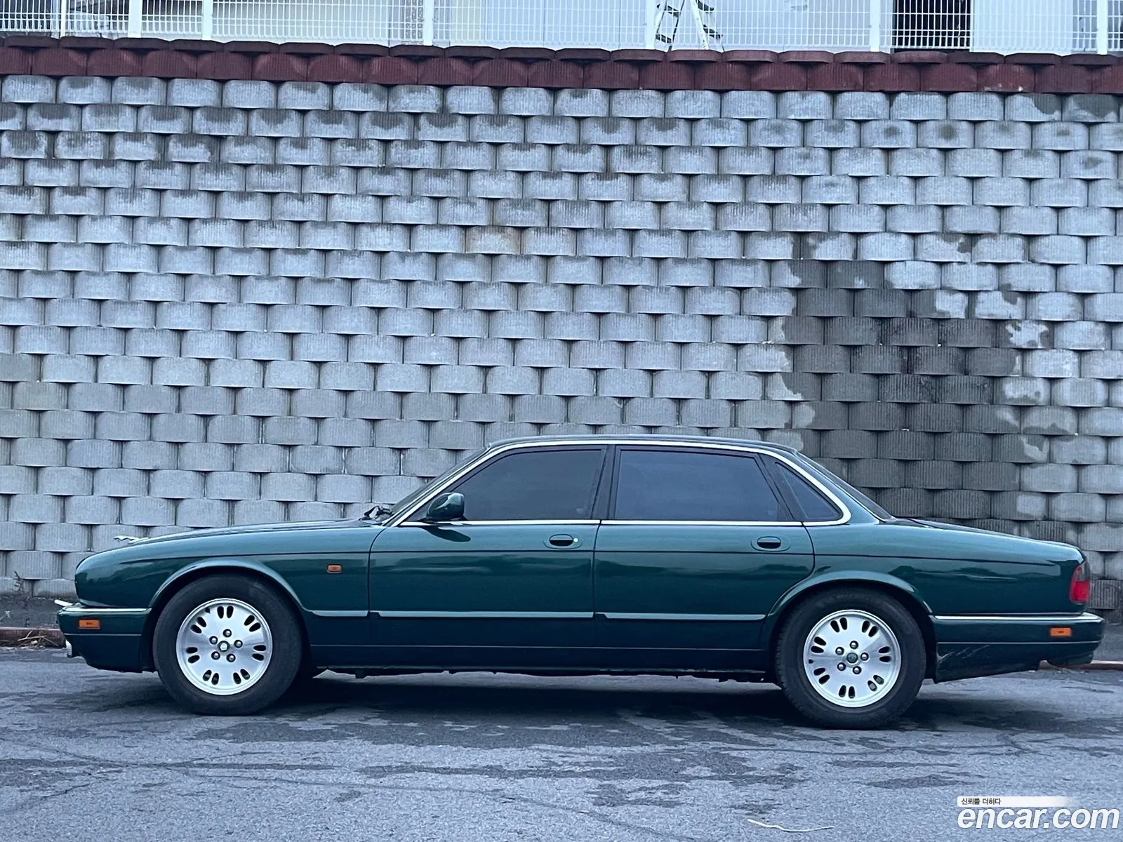 Jaguar XJ6 1996 SAJJFALG4TJ768226 — 13