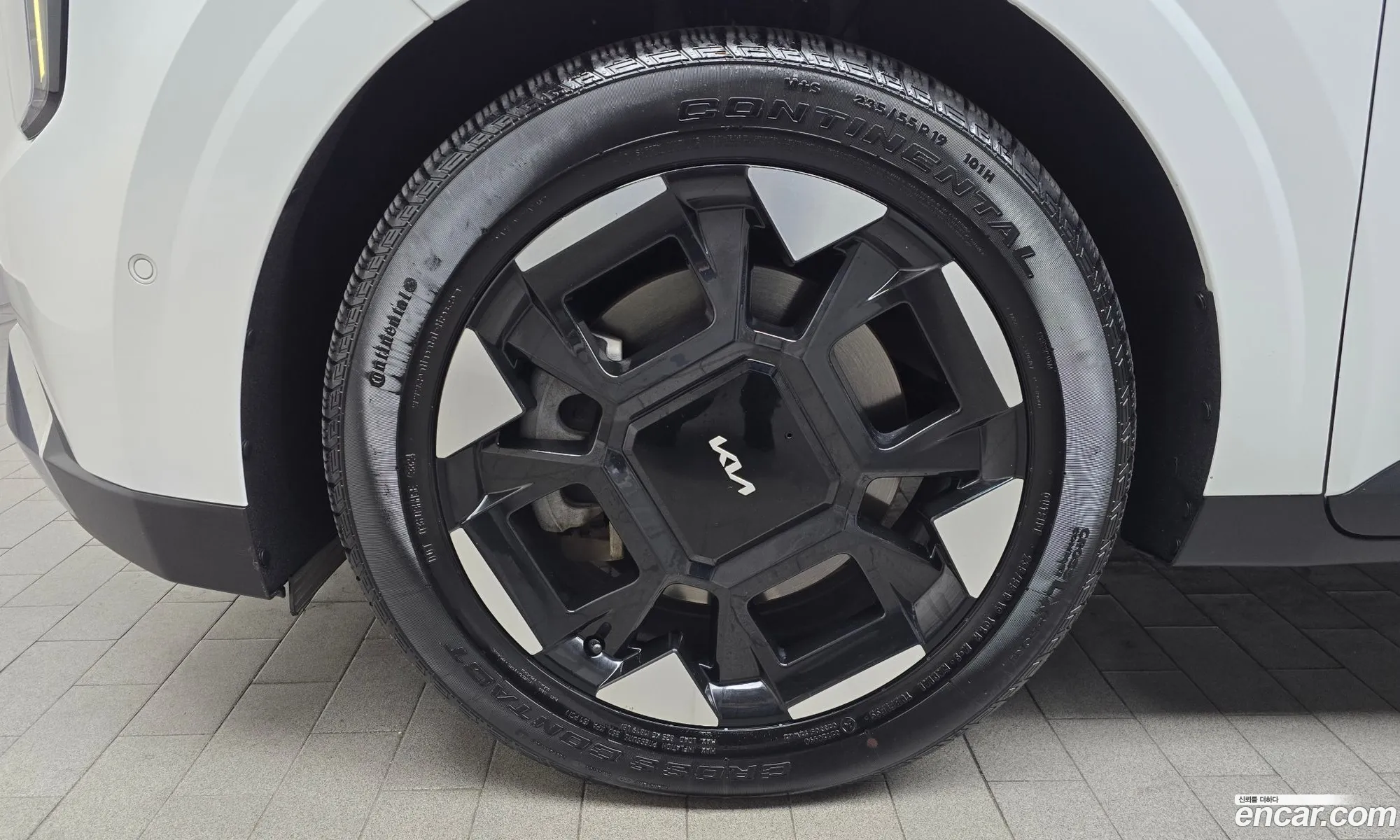 Kia Carnival 2023 — 2
