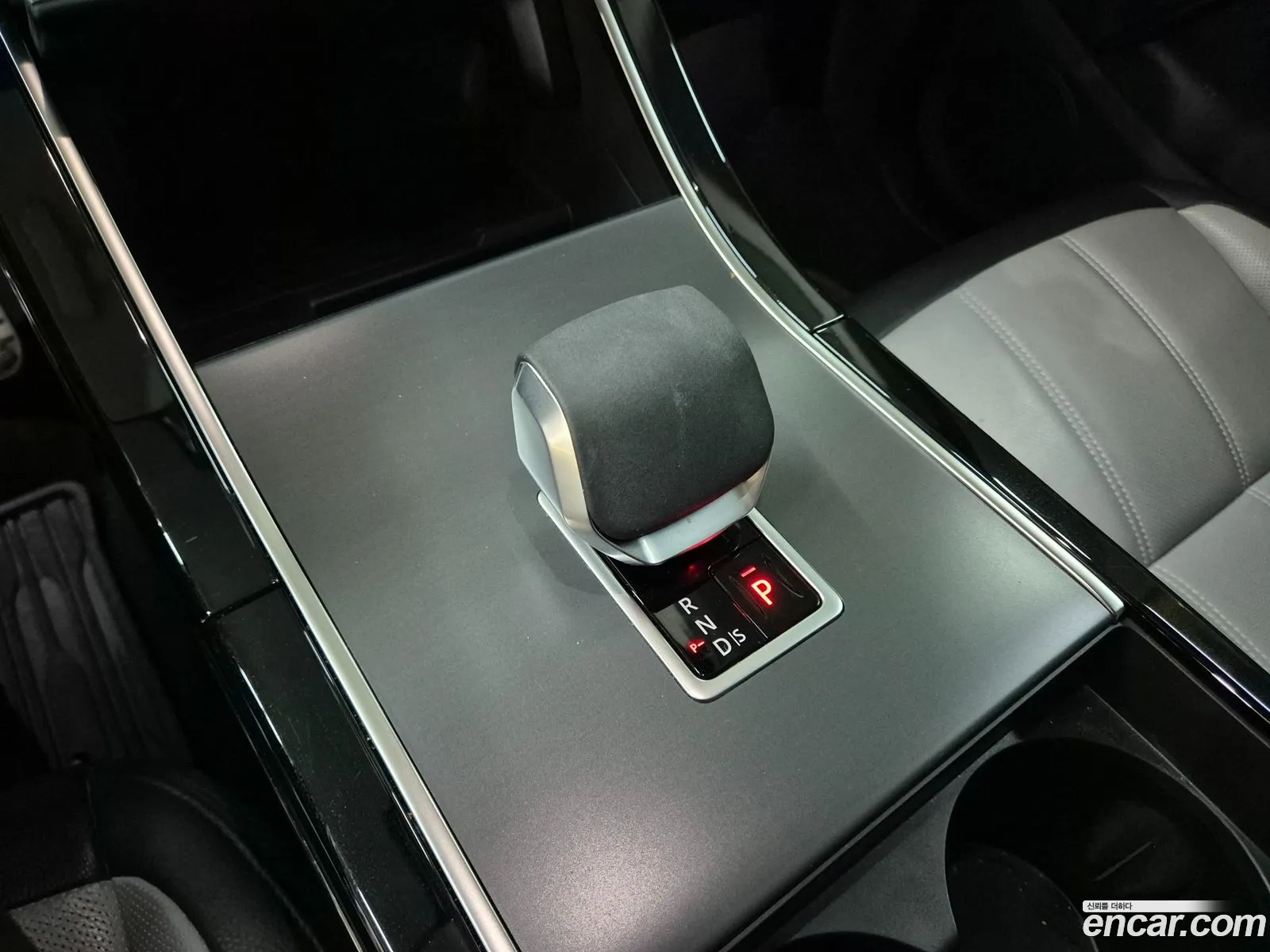 Land Rover Range Rover Evoque 2025 — 4