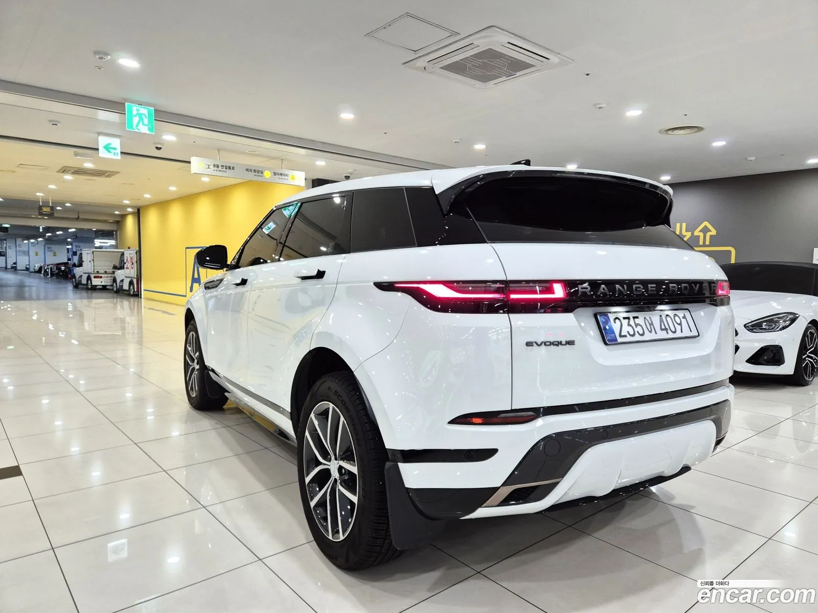 Land Rover Range Rover Evoque 2025 — 9