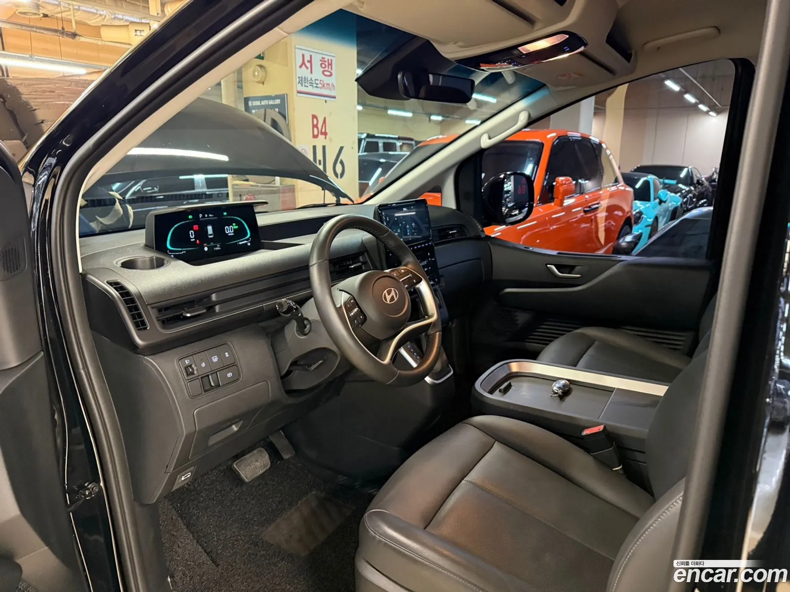 Hyundai Staria 2024 — 14