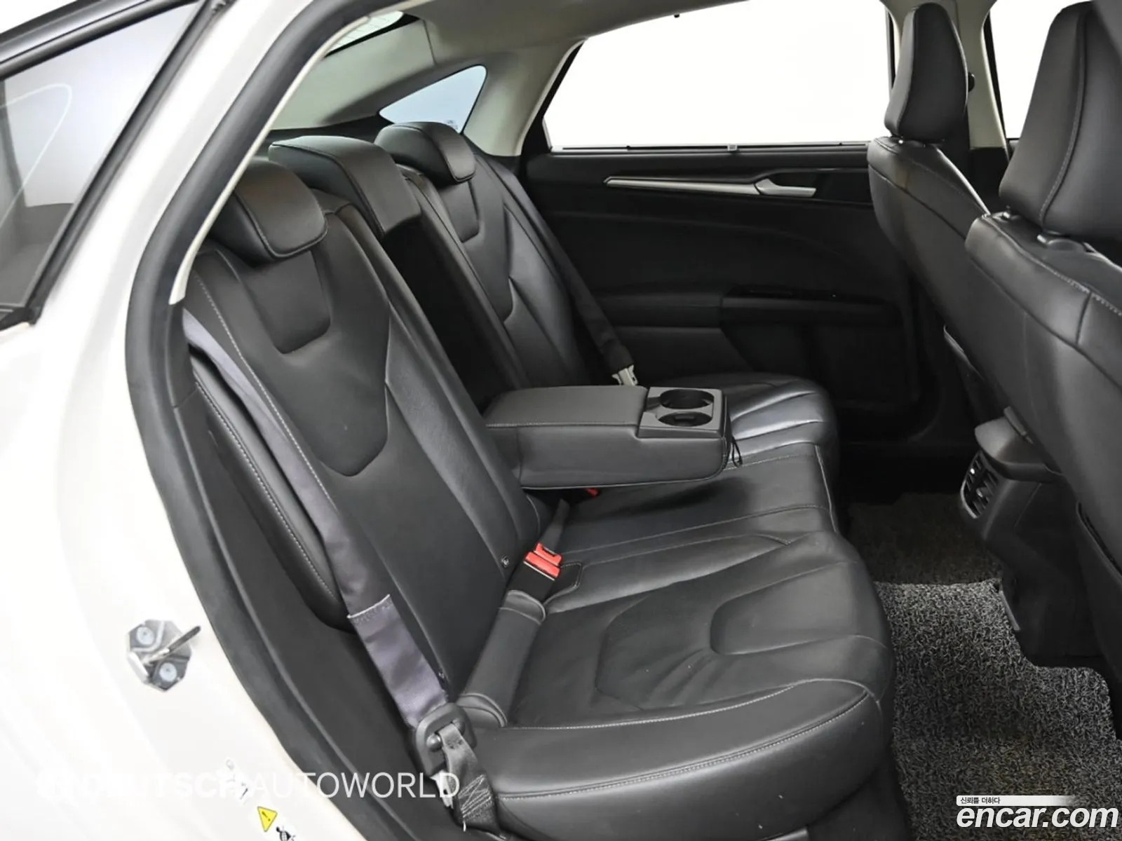 Ford Mondeo 2019 — 20