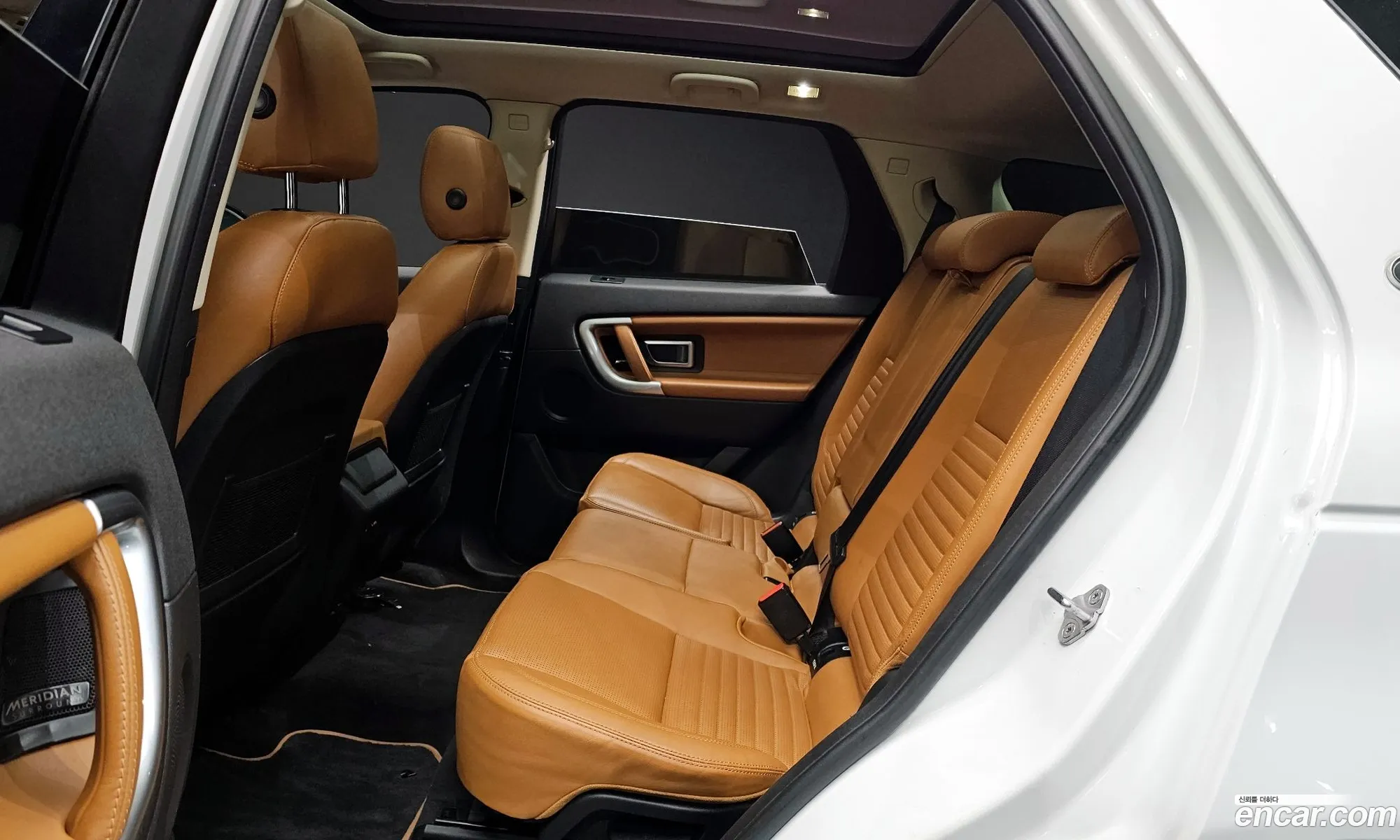 Land Rover Discovery Sport 2018 — 10
