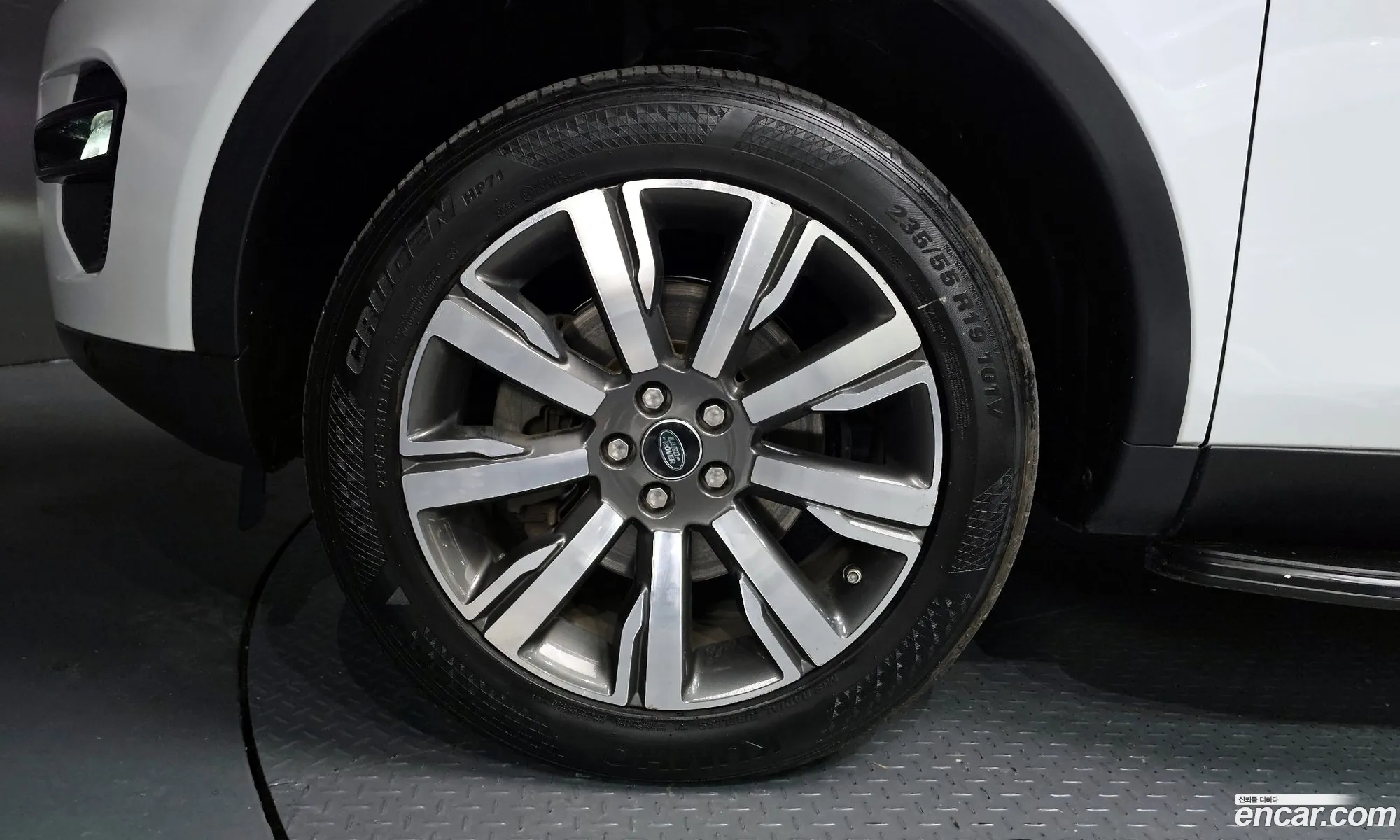 Land Rover Discovery Sport 2018 — 14