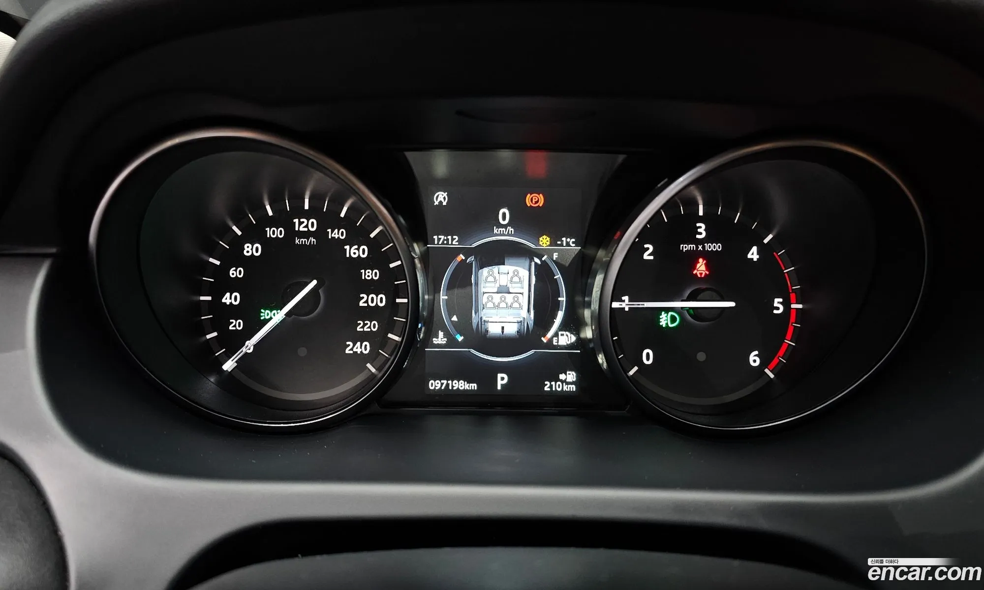 Land Rover Discovery Sport 2018 — 4