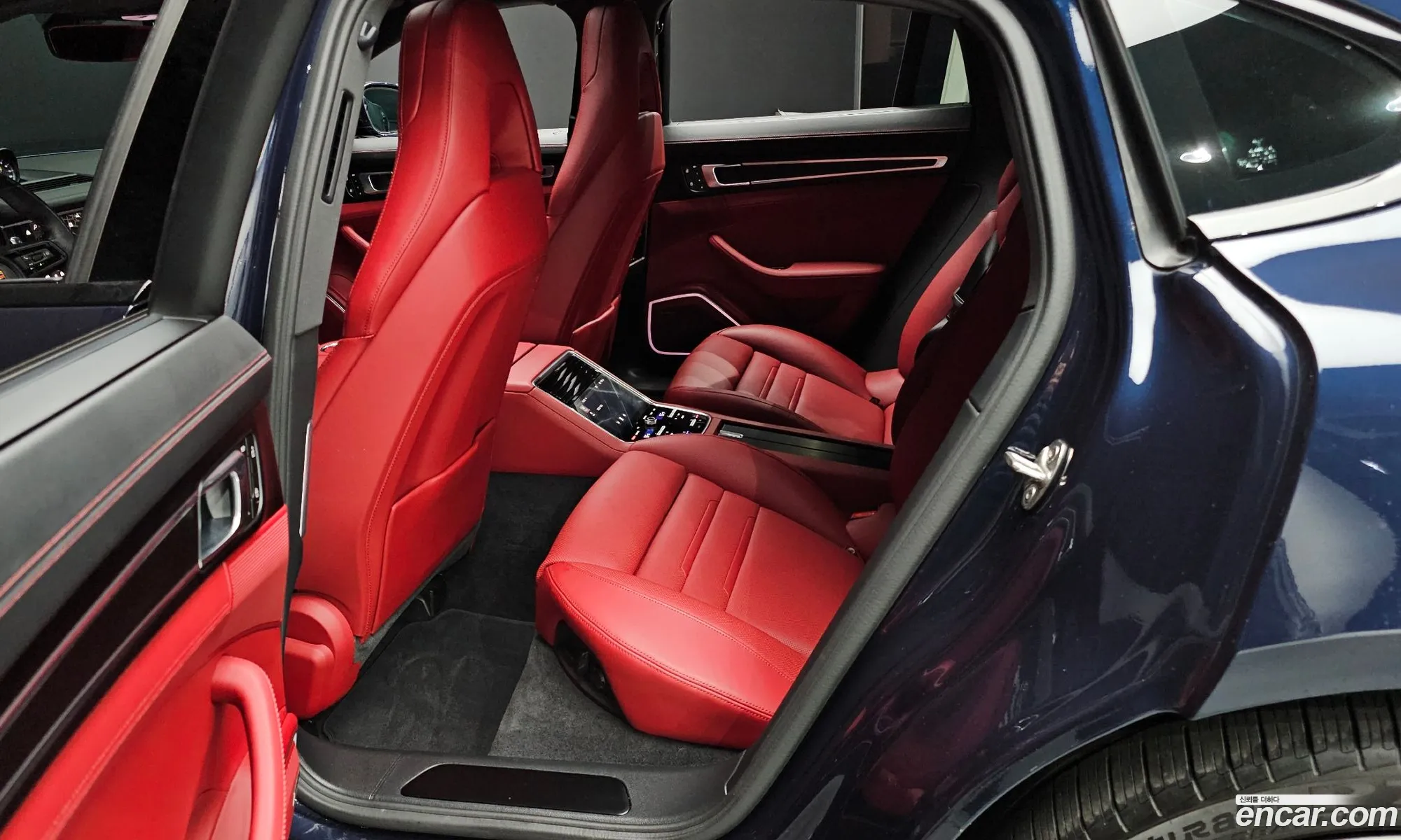 Porsche Panamera 2023 — 4