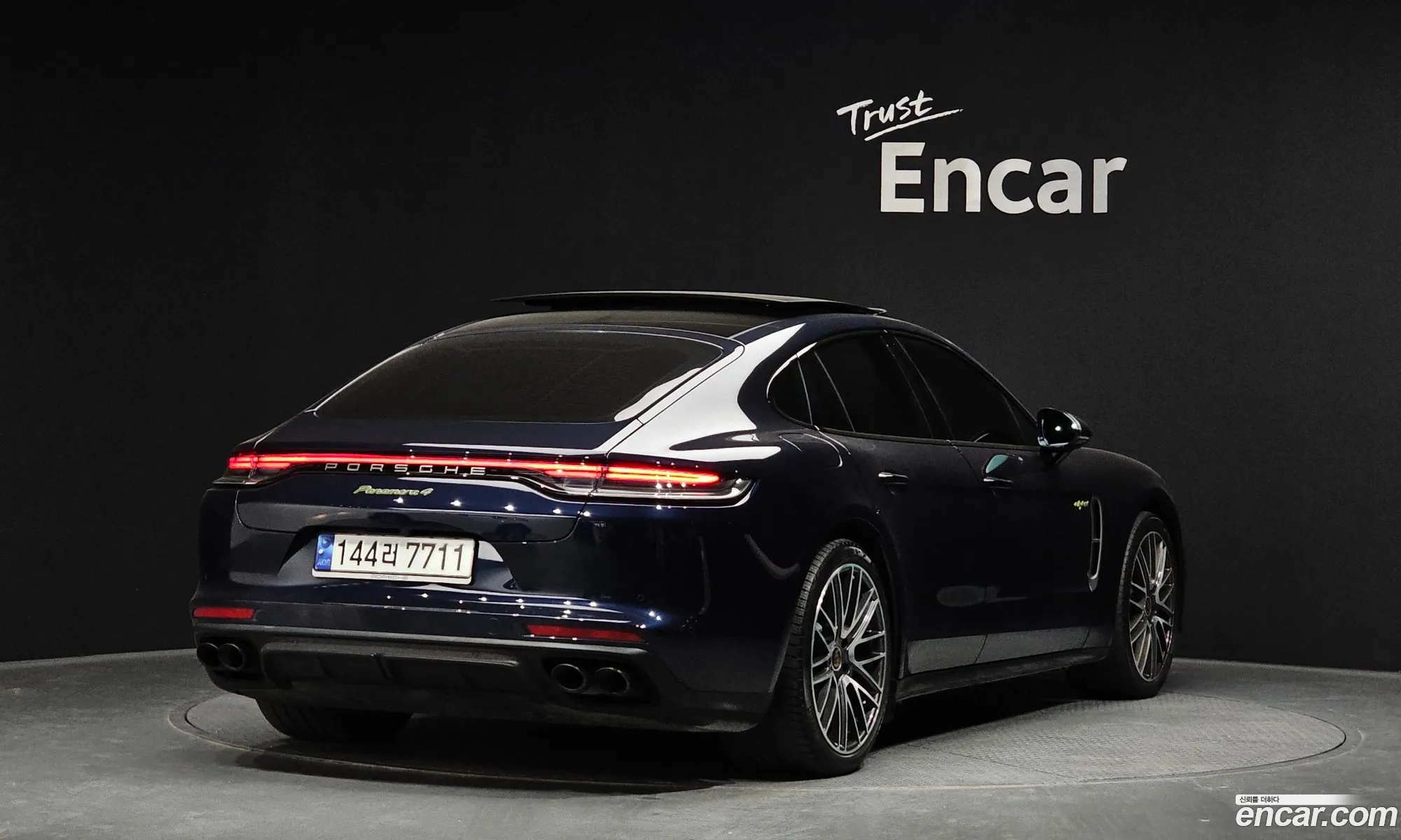 Porsche Panamera 2023 — 11