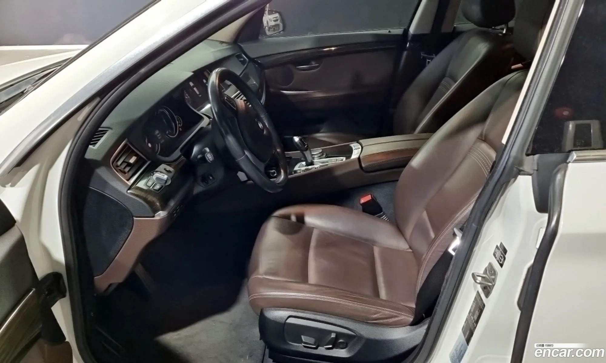 BMW 5 Series GT 2017 — 17
