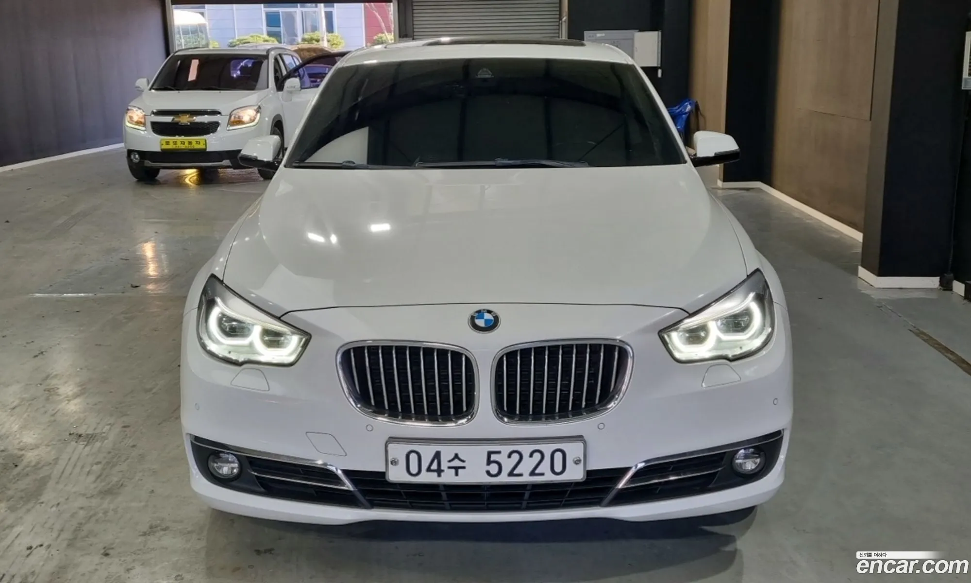 BMW 5 Series GT 2017 — 2
