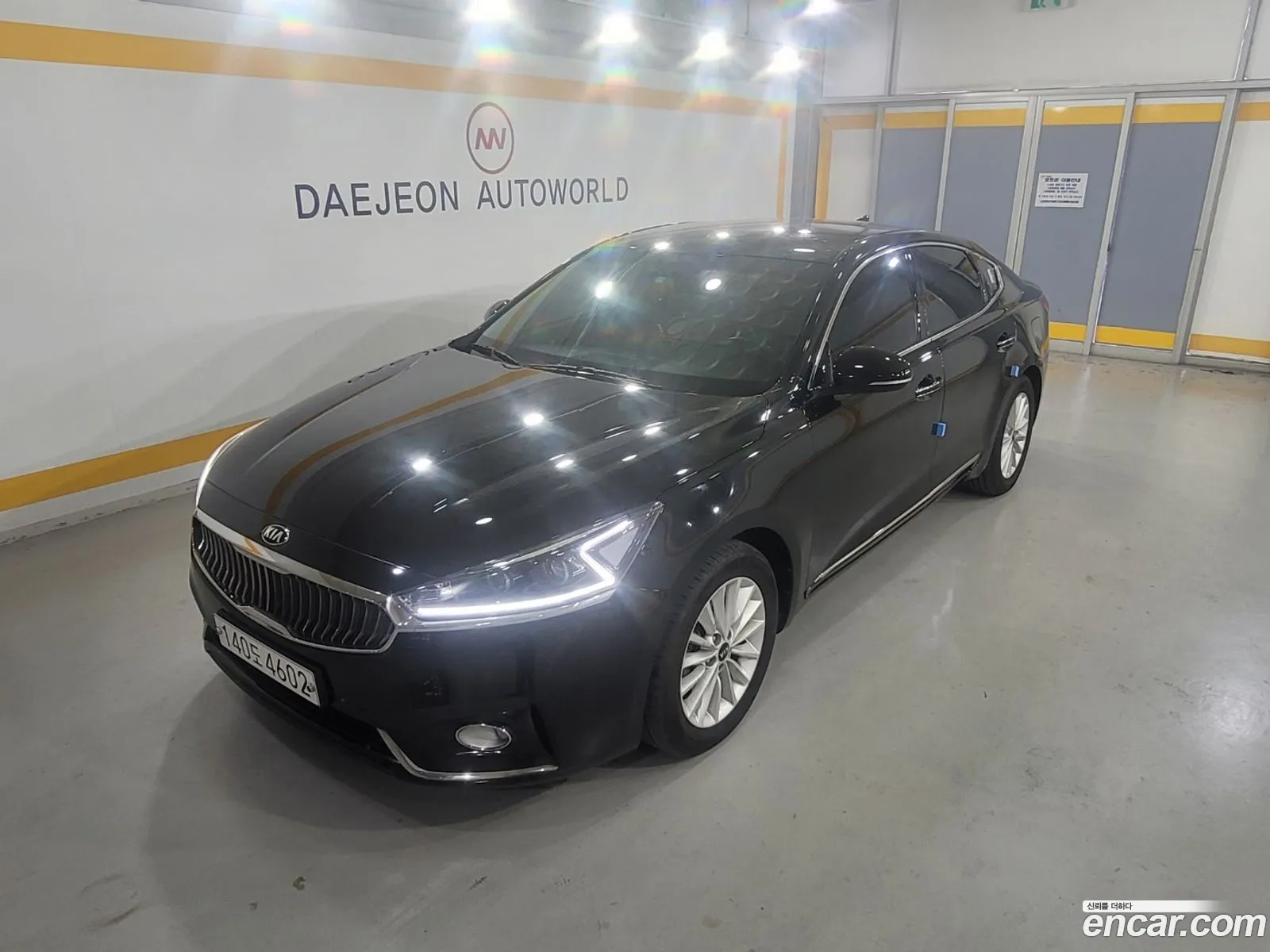 Kia K7 2016 — 18