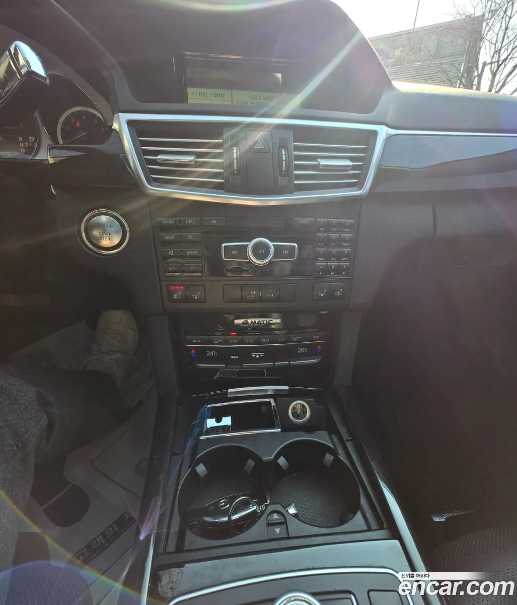 Mercedes-Benz E-Class W212 2012 — 11