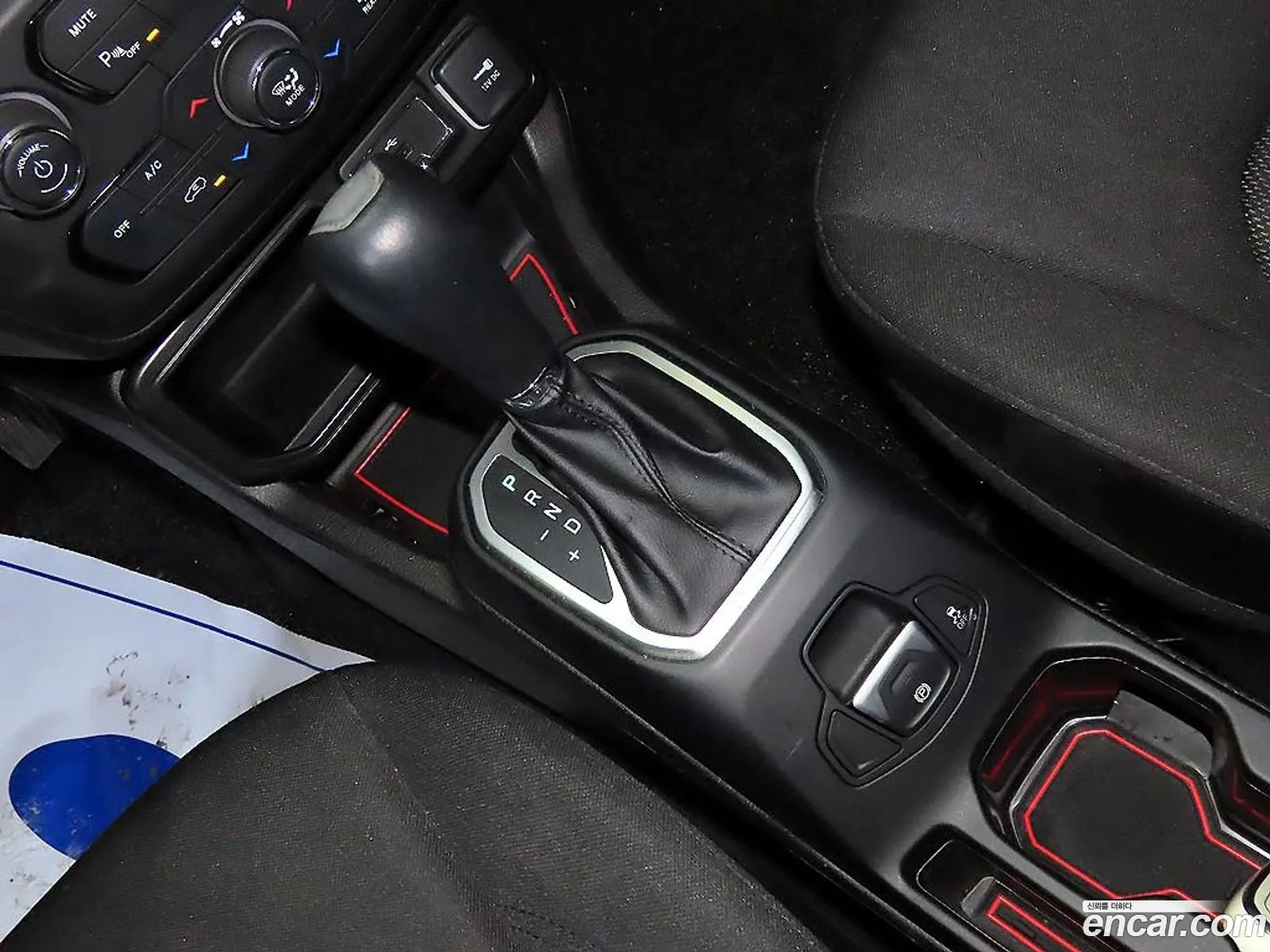 Jeep Renegade 2021 — 18