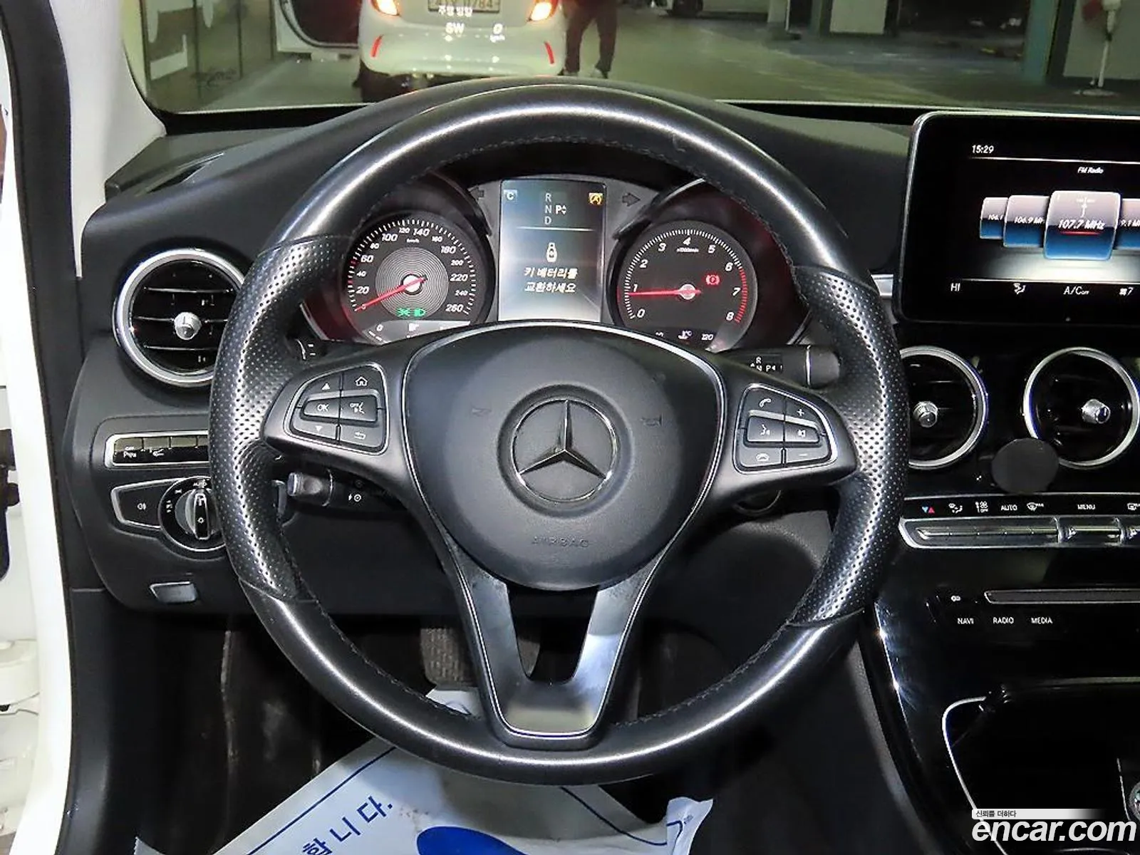 Mercedes-Benz C-Class W205 2015 — 10